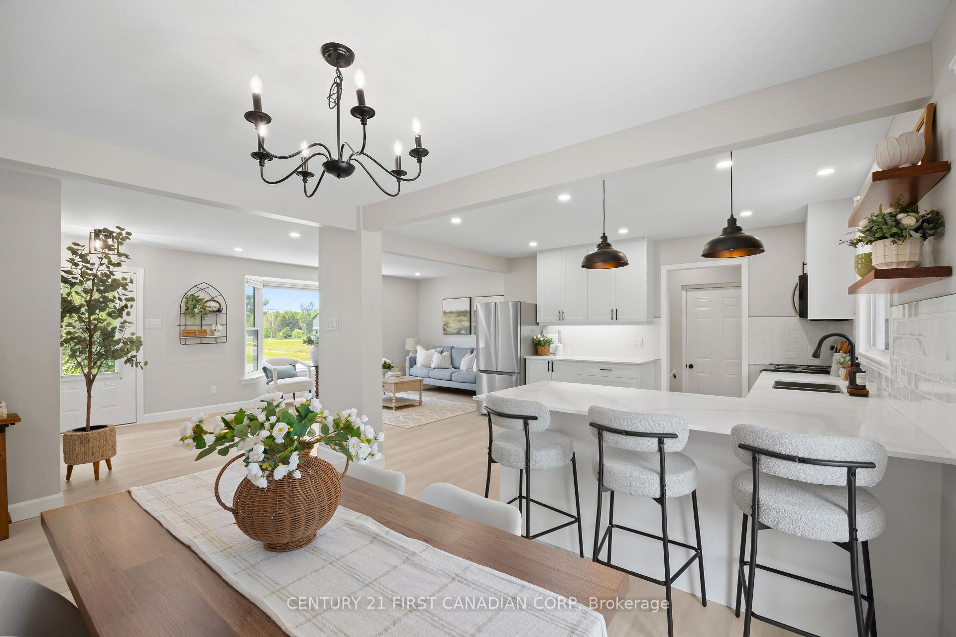 Photo 15 of 34314 Denfield Road, Lucan Biddulph, Clandeboye — HOMEH