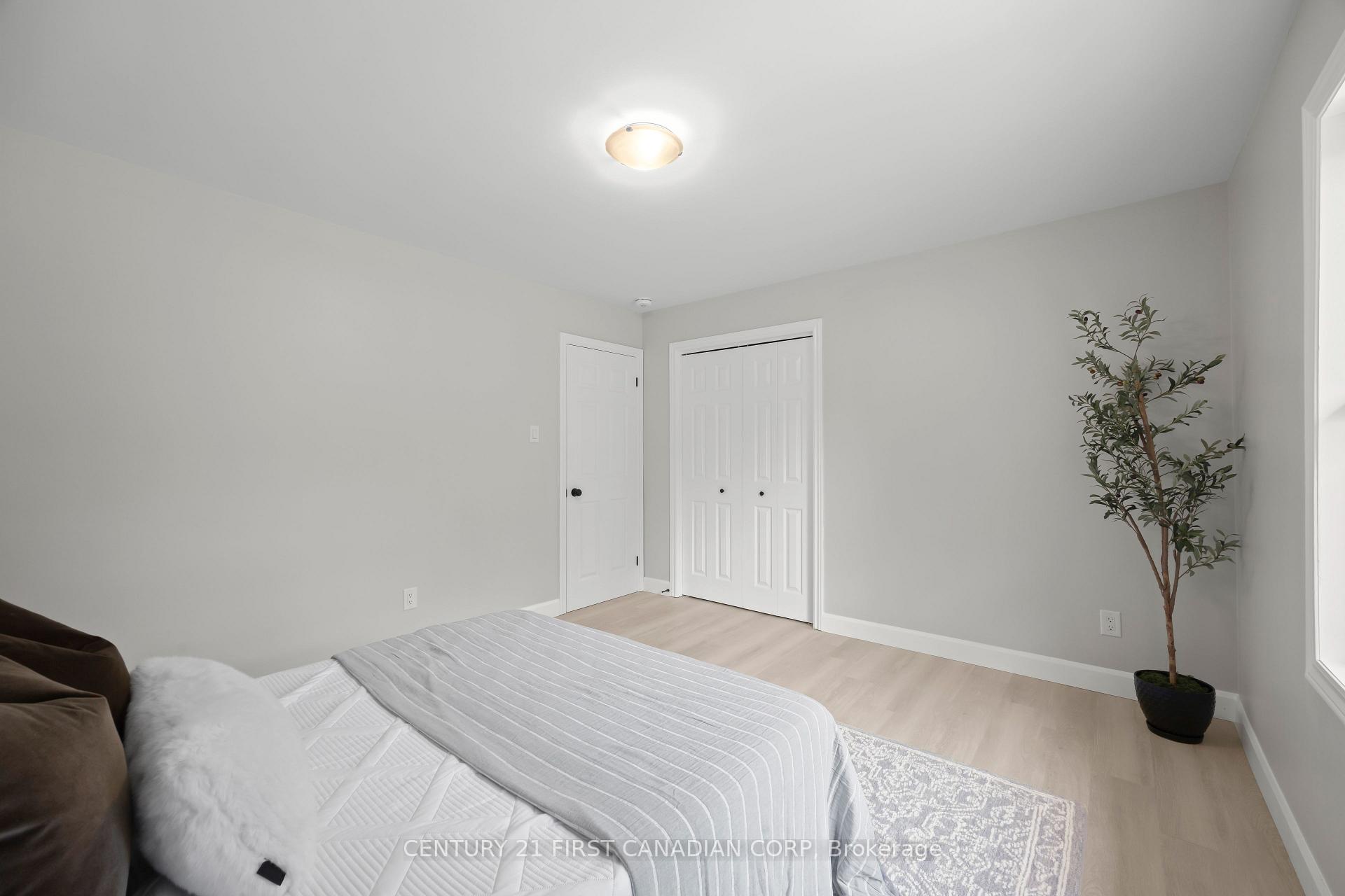 Photo 20 of 34314 Denfield Road, Lucan Biddulph, Clandeboye — HOMEH