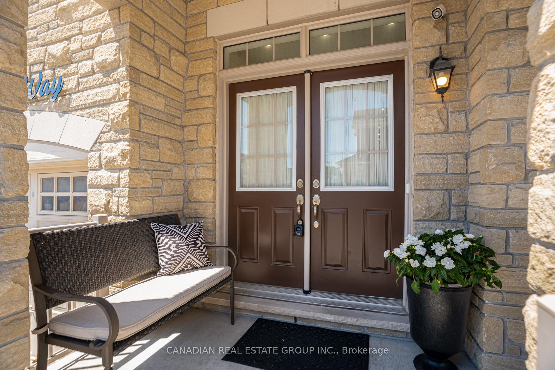 Photo 4 of 54 Ryler Way, Markham, Cedarwood — HOMEH