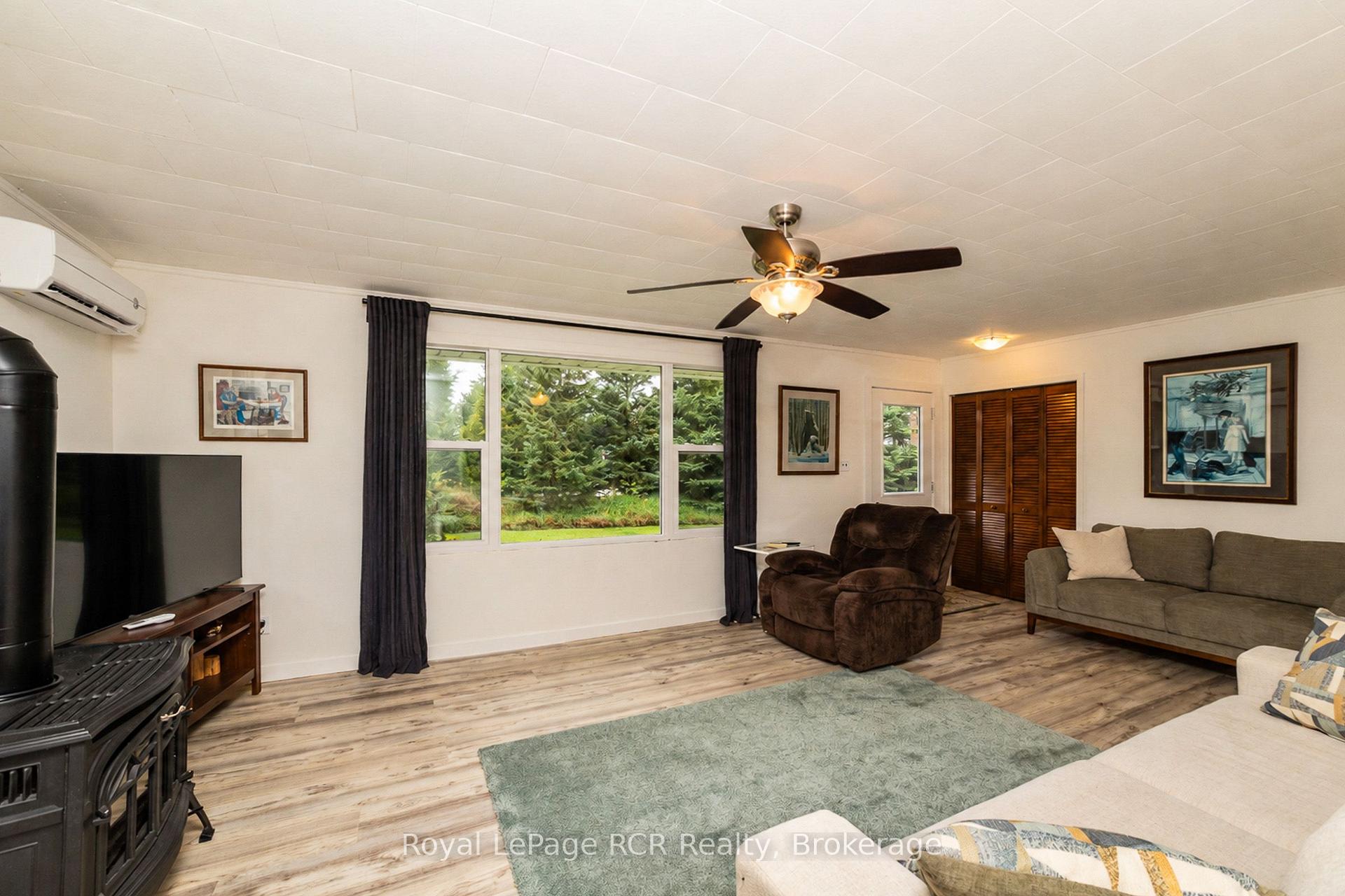 Photo 7 of 046285 Old Mail Road, Meaford — HOMEH