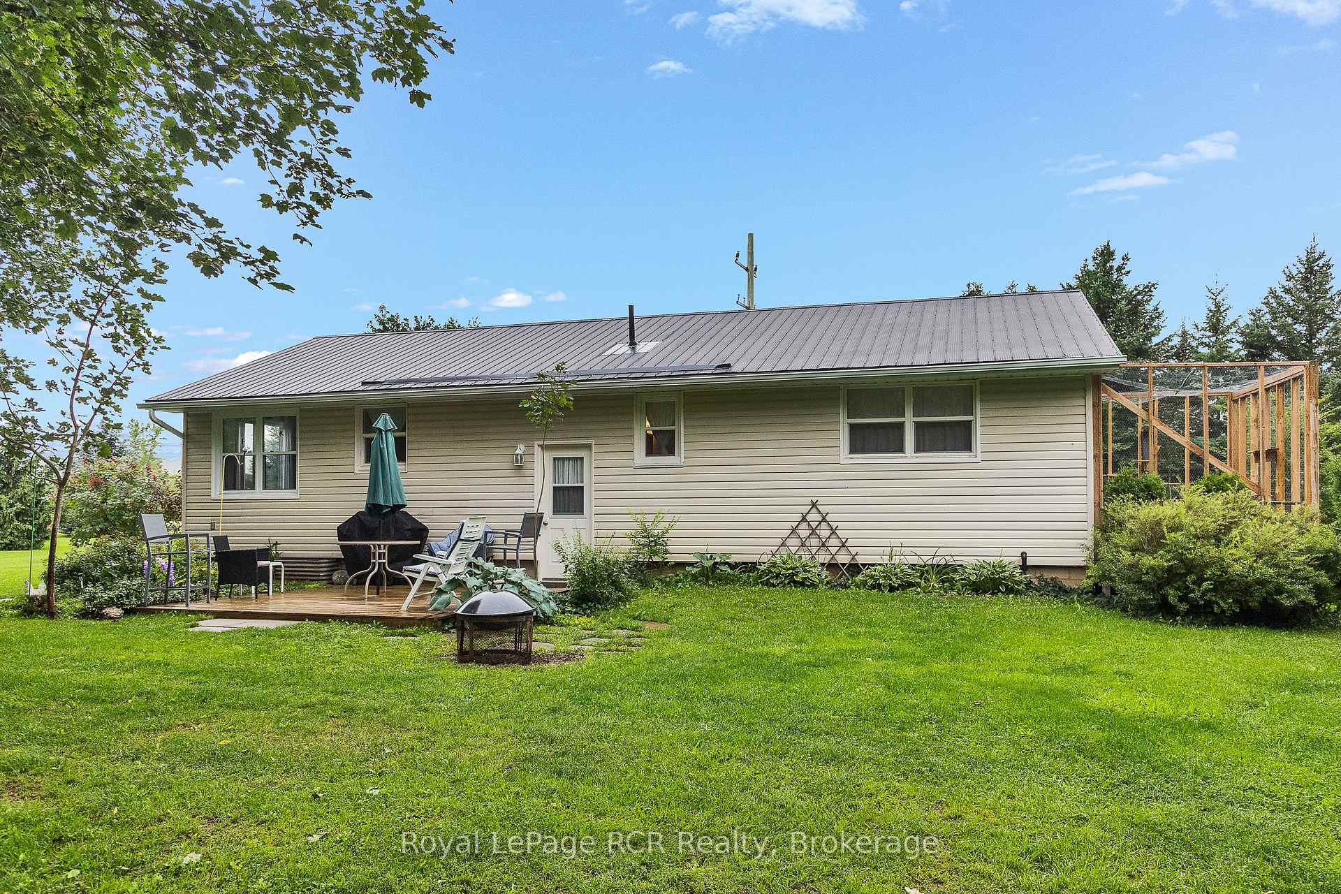 Photo 22 of 046285 Old Mail Road, Meaford — HOMEH
