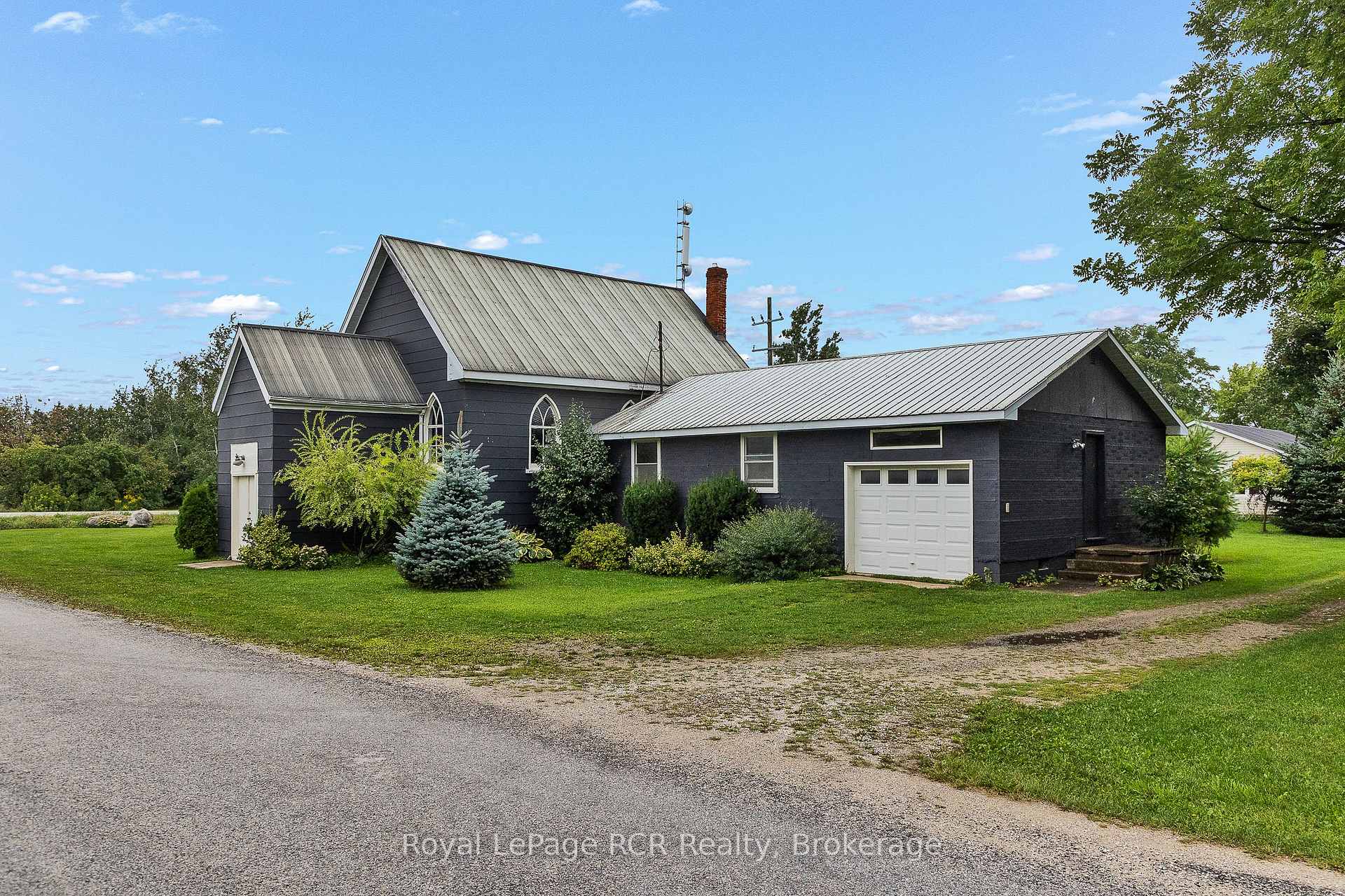 Photo 26 of 046285 Old Mail Road, Meaford — HOMEH