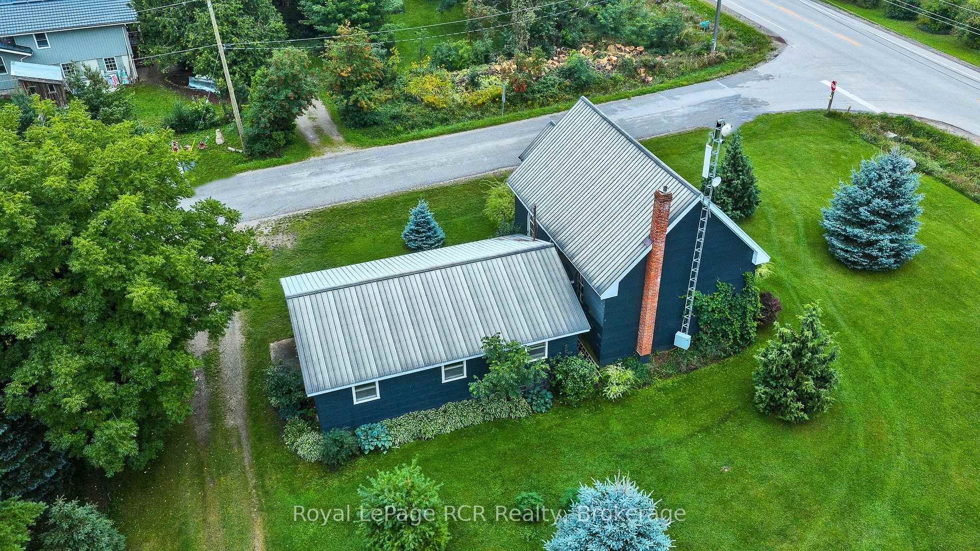Photo 40 of 046285 Old Mail Road, Meaford — HOMEH