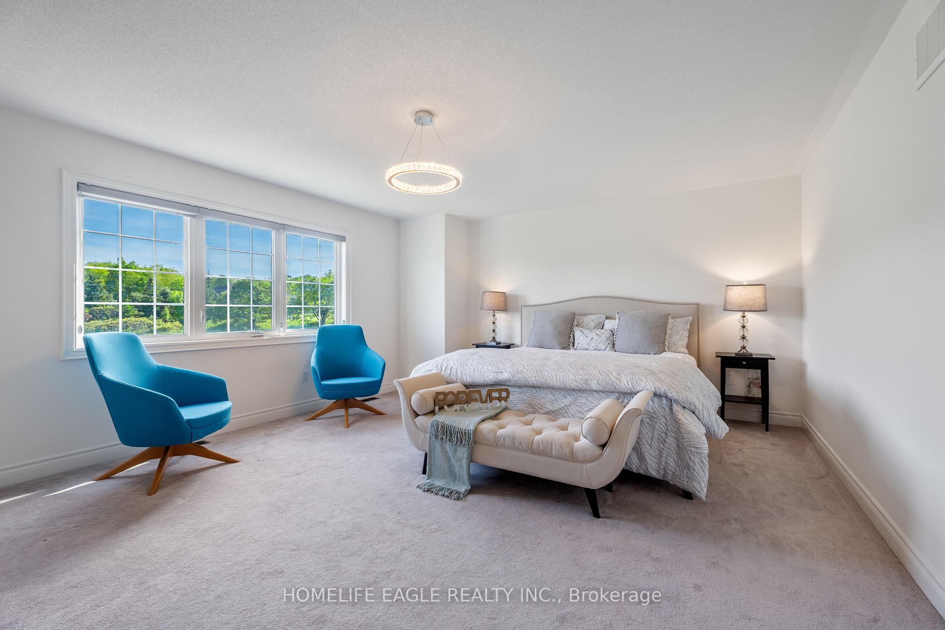 Photo 10 of 58 Tesla Crescent, East Gwillimbury, Holland Landing — HOMEH