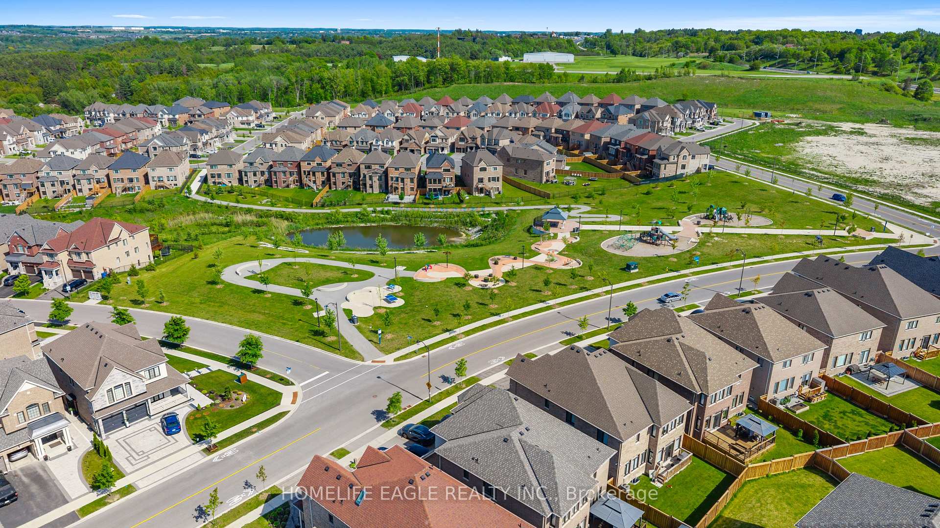 Photo 23 of 58 Tesla Crescent, East Gwillimbury, Holland Landing — HOMEH