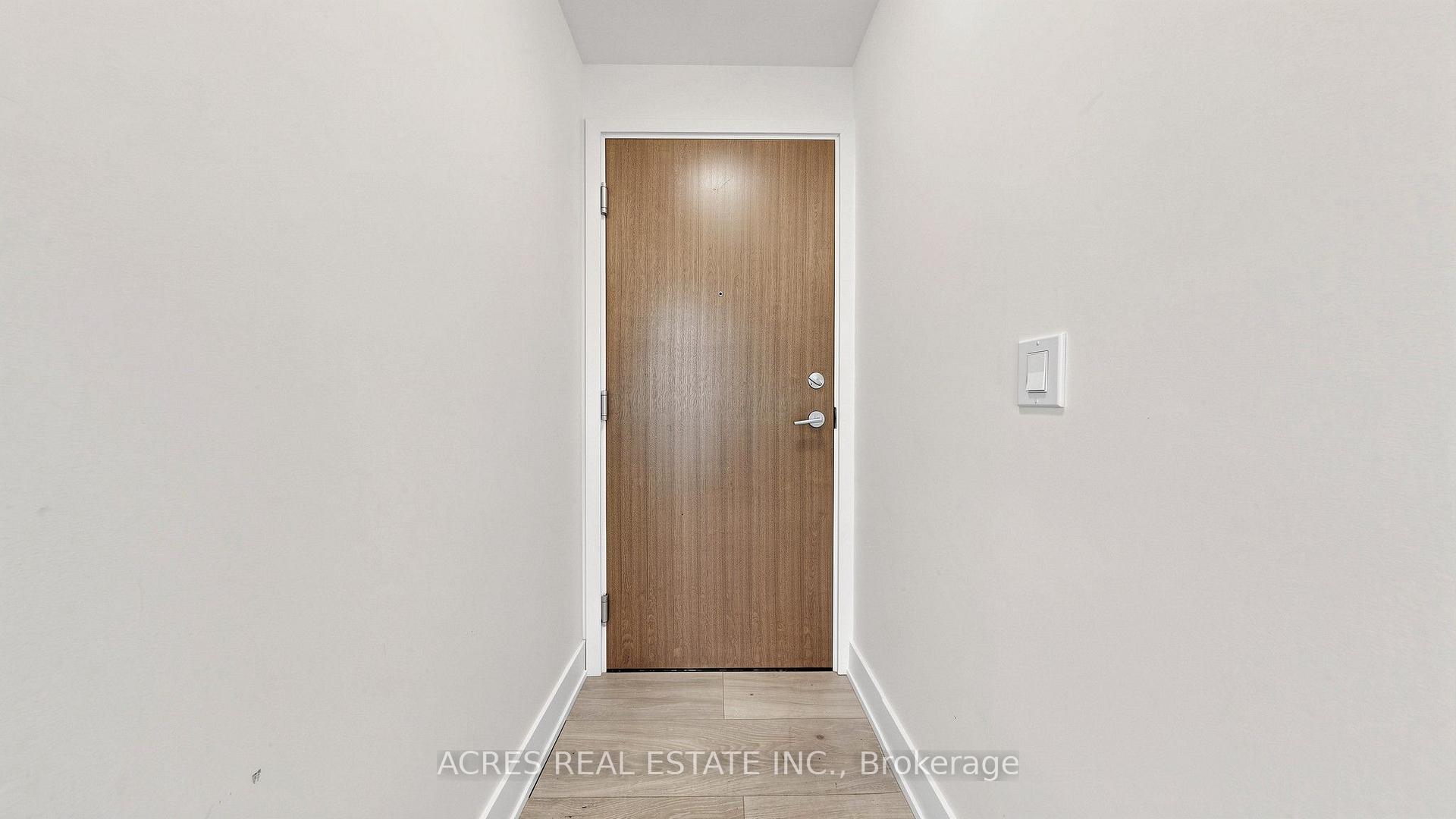 Photo 10 of Unit 5806, 30 Shore Breeze Drive, Etobicoke, Mimico — HOMEH