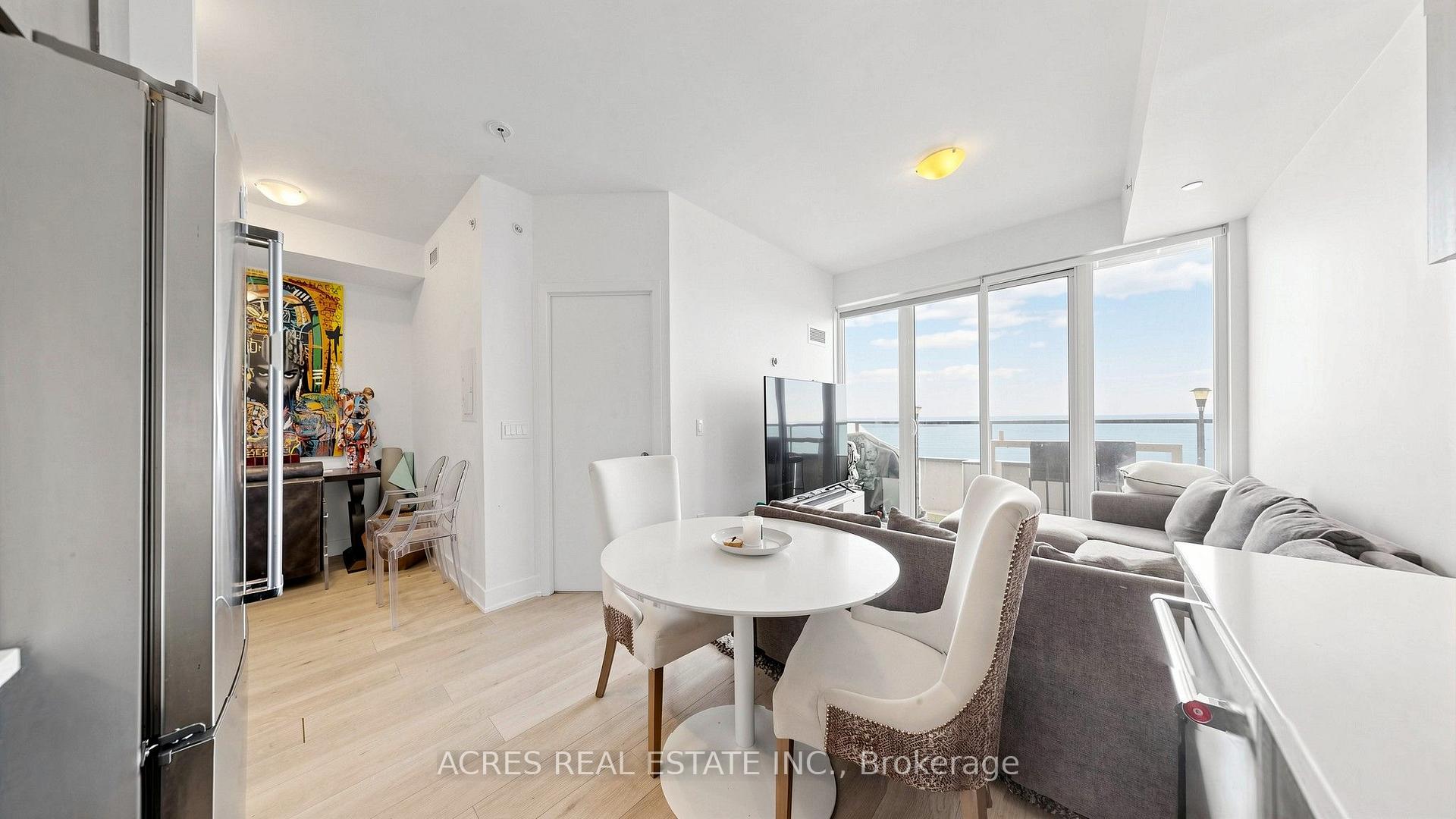 Photo 14 of Unit 5806, 30 Shore Breeze Drive, Etobicoke, Mimico — HOMEH