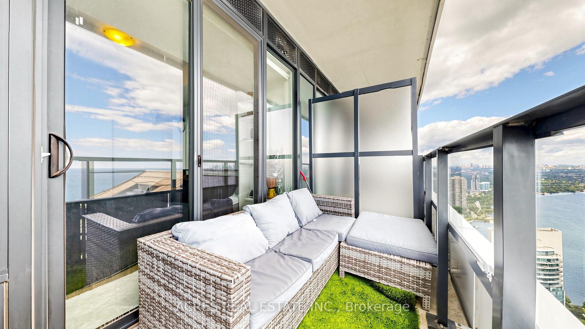 Photo 23 of Unit 5806, 30 Shore Breeze Drive, Etobicoke, Mimico — HOMEH