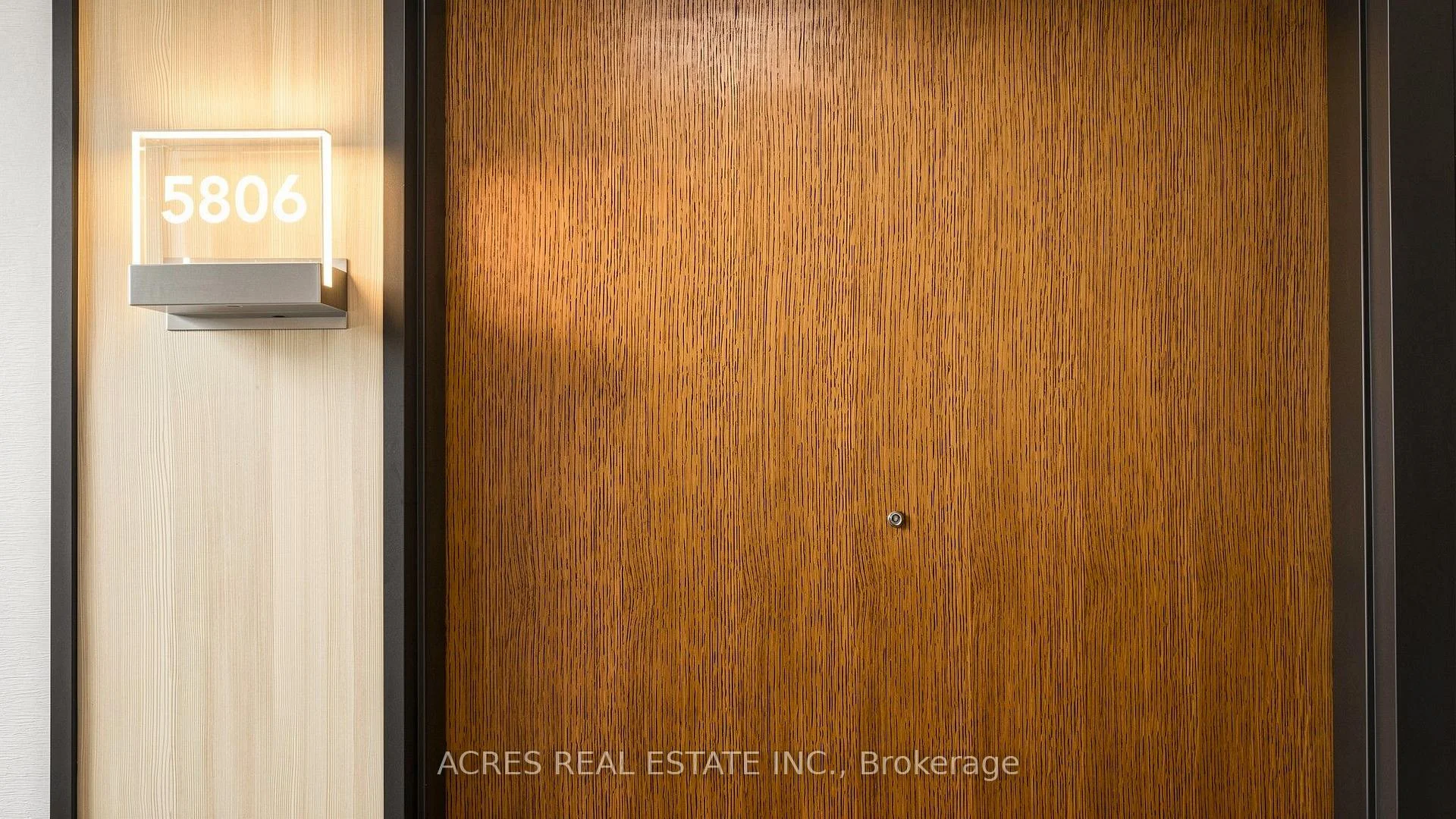 Photo 5 of Unit 5806, 30 Shore Breeze Drive, Etobicoke, Mimico — HOMEH