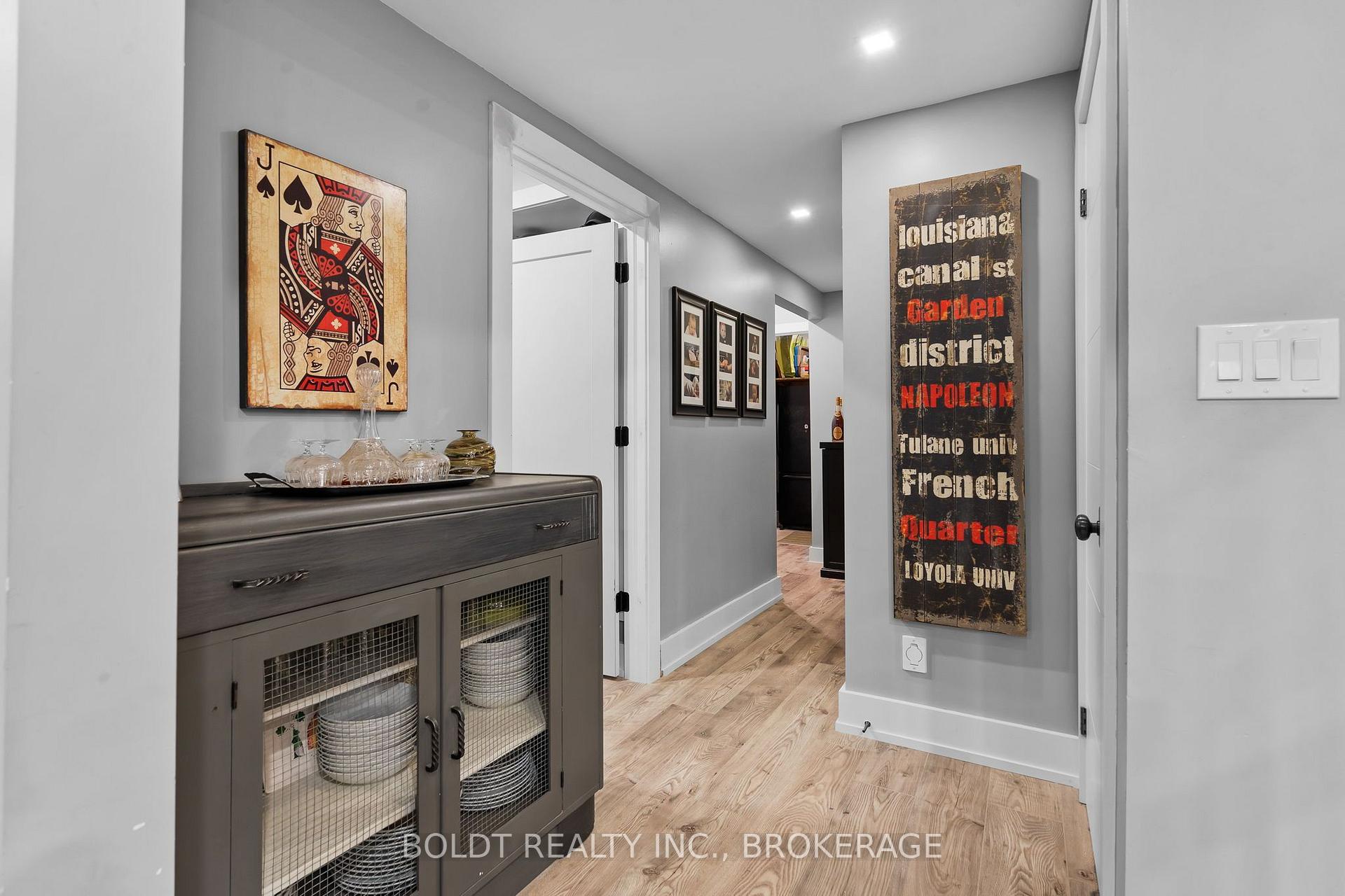 Photo 34 of 90 Videl Crescent N, St. Catharines, Grapeview — HOMEH
