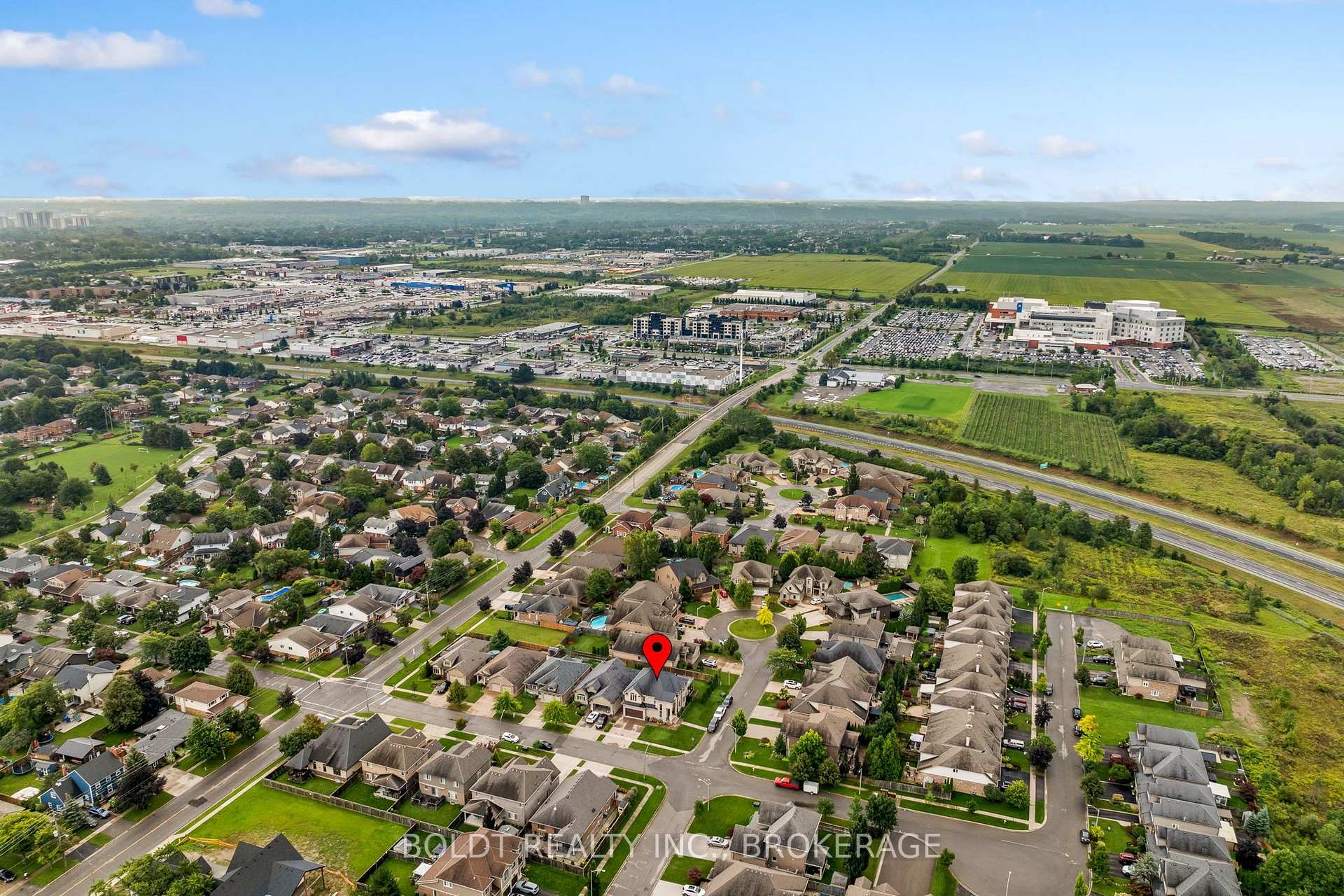 Photo 49 of 90 Videl Crescent N, St. Catharines, Grapeview — HOMEH