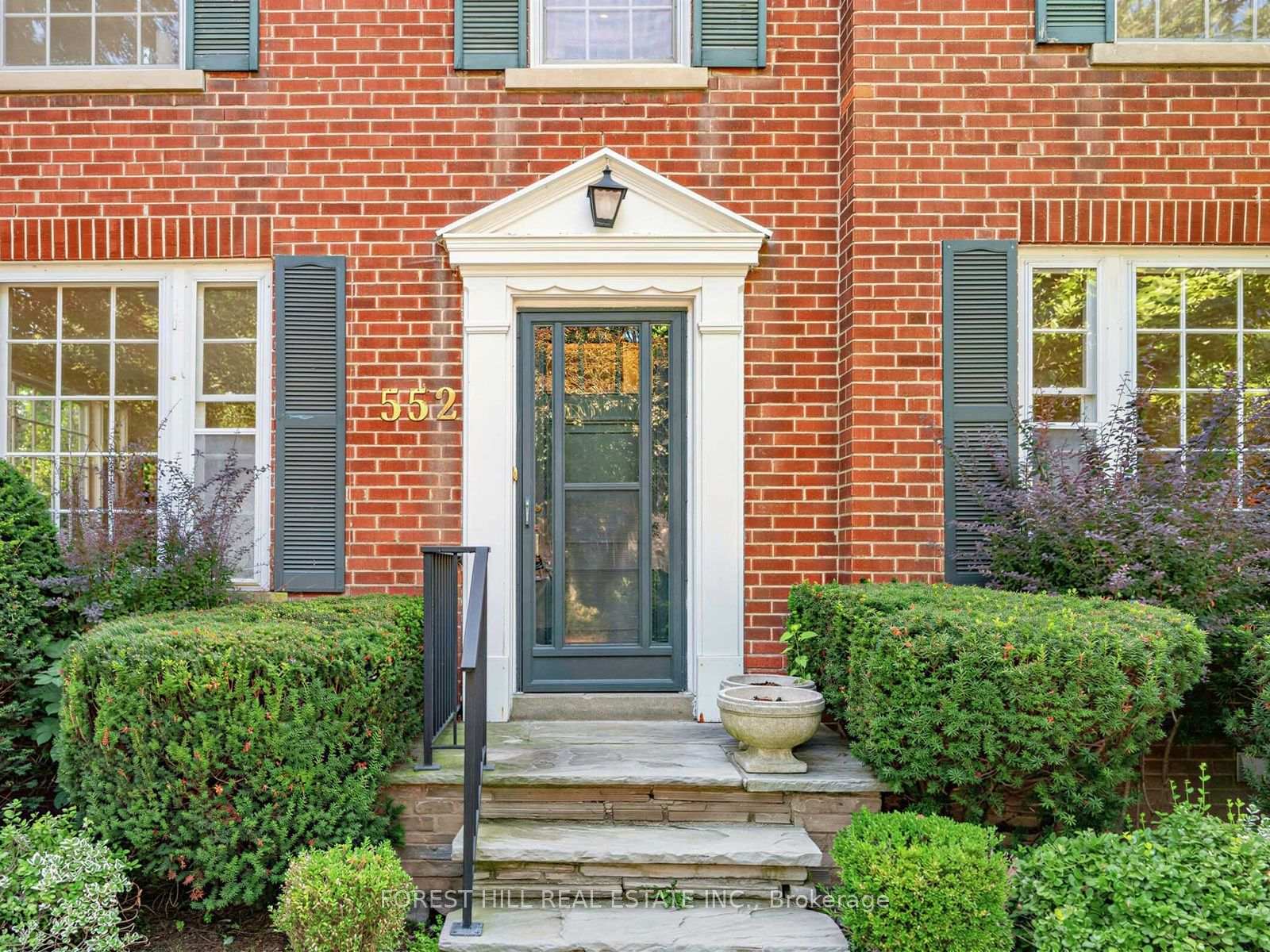 Photo 3 of 552 St Clements Avenue, Toronto, Forest Hill North — HOMEH