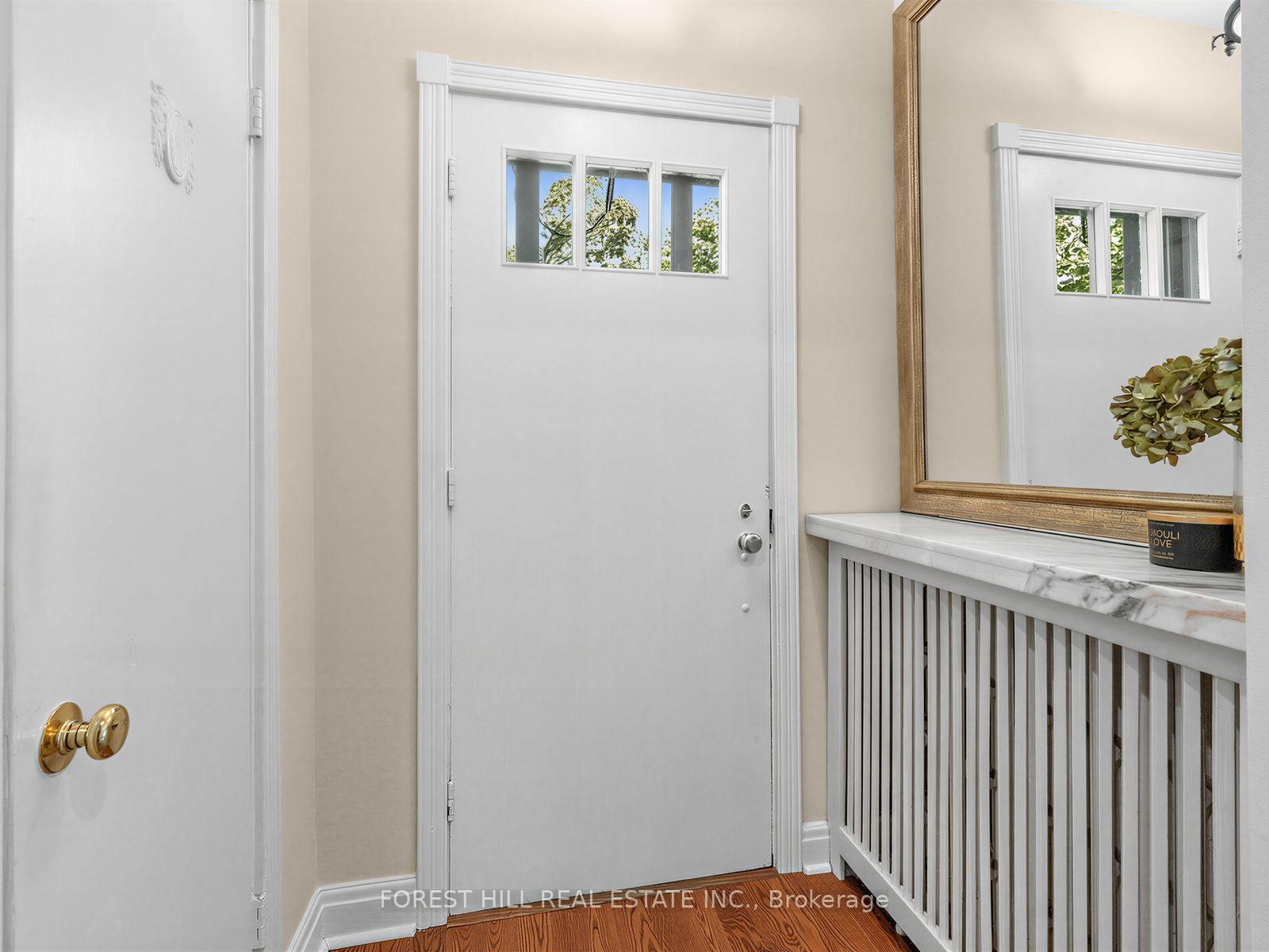 Photo 4 of 552 St Clements Avenue, Toronto, Forest Hill North — HOMEH