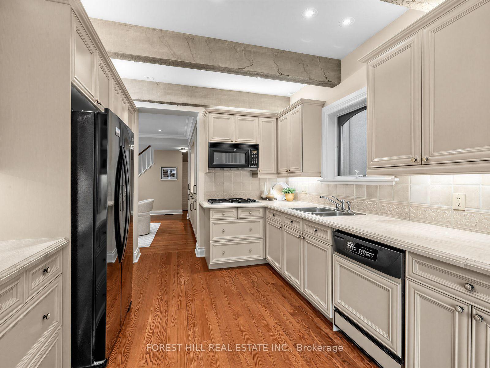Photo 13 of 552 St Clements Avenue, Toronto, Forest Hill North — HOMEH