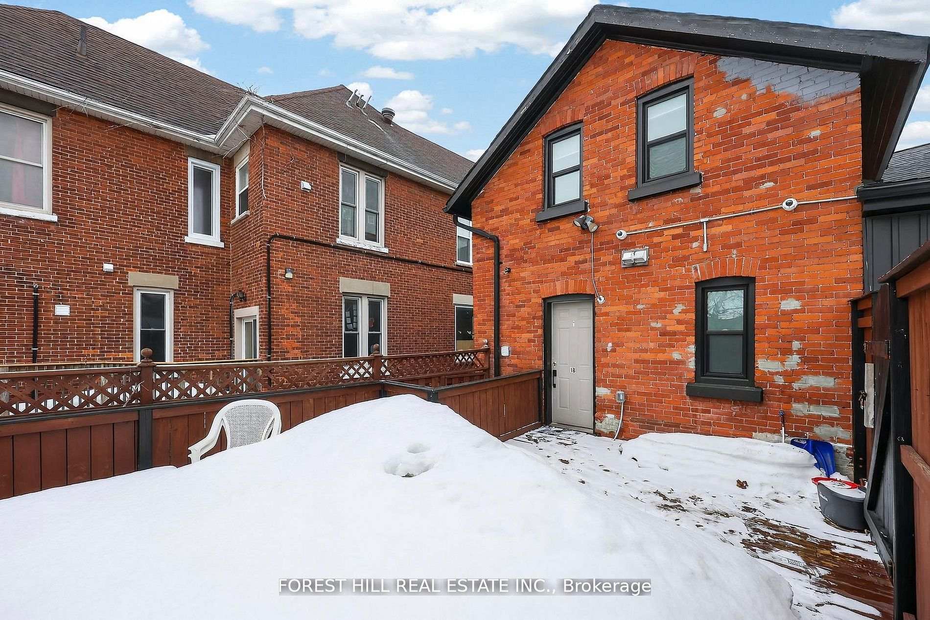 Photo 25 of 89 Toronto Street, Barrie, City Centre — HOMEH