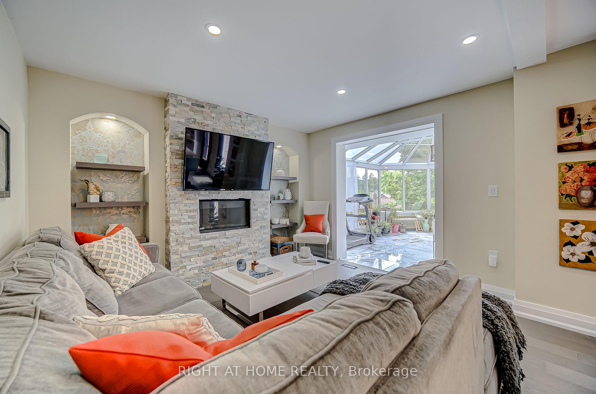 Photo 12 of 1482 Old Forest Road, Pickering, Woodlands — HOMEH