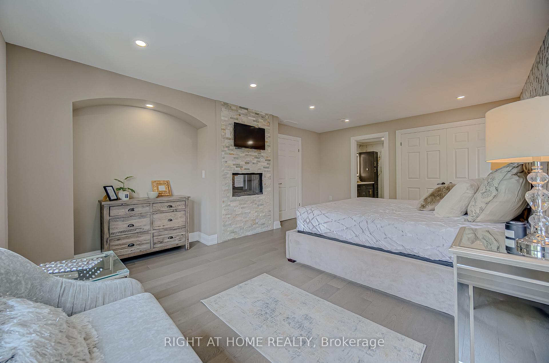 Photo 23 of 1482 Old Forest Road, Pickering, Woodlands — HOMEH