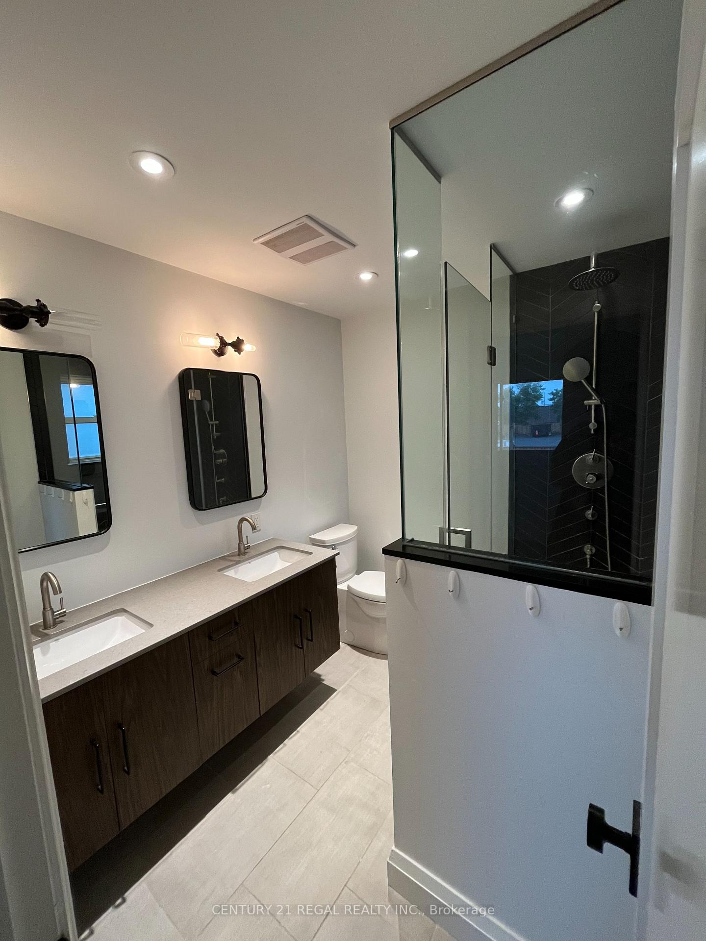 Photo 7 of 127 Bellman Avenue, Etobicoke, Alderwood — HOMEH