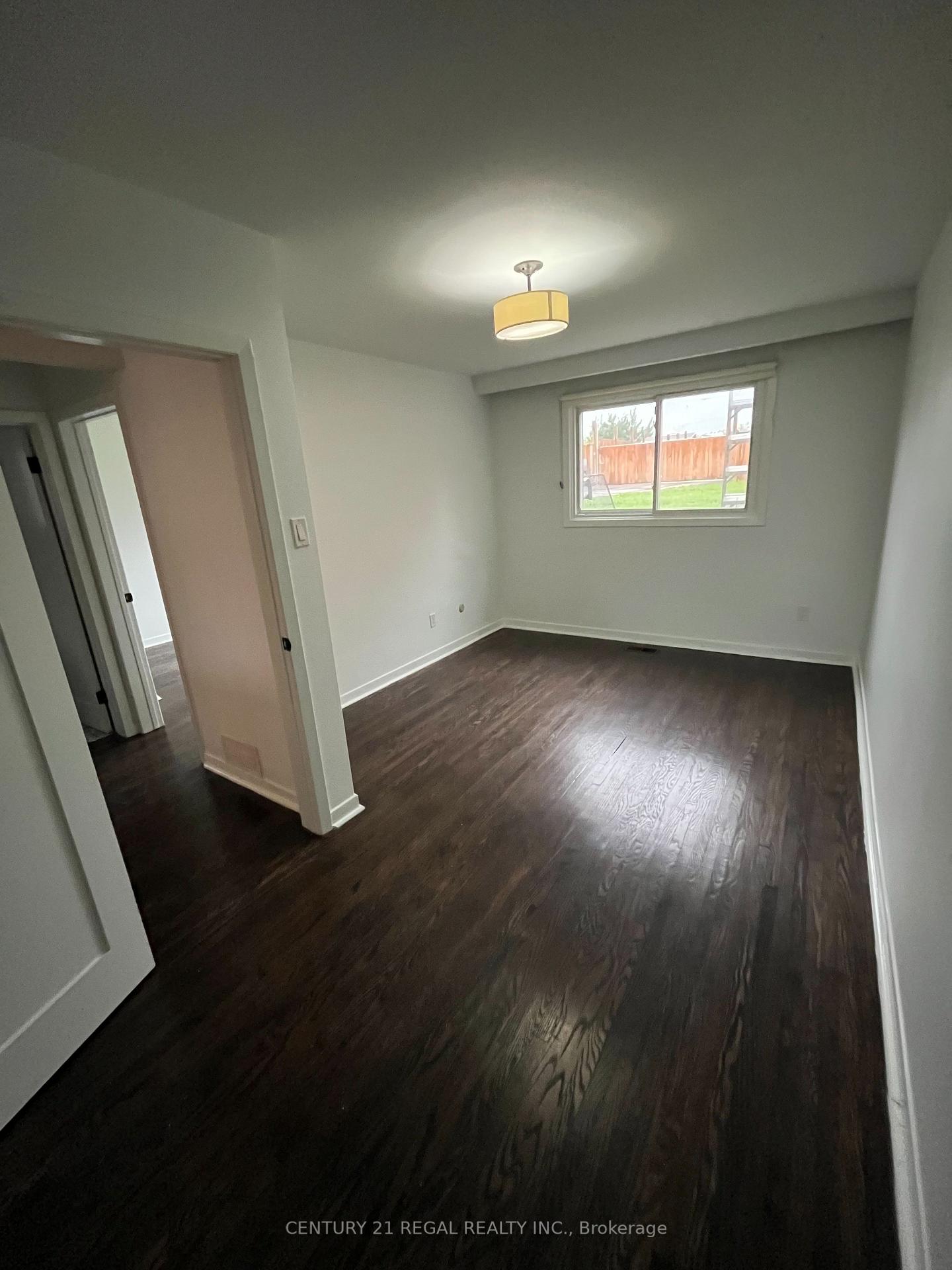 Photo 9 of 127 Bellman Avenue, Etobicoke, Alderwood — HOMEH