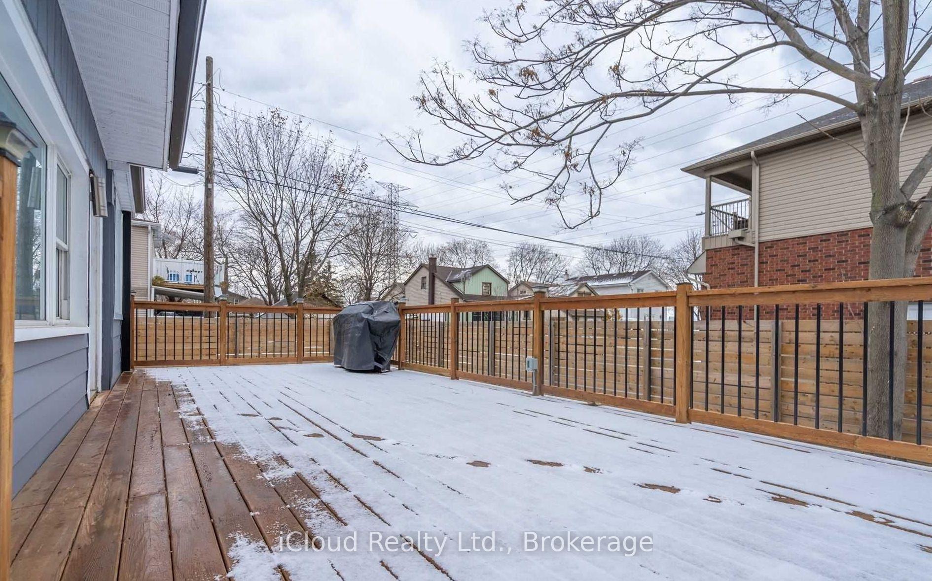 Photo 23 of Unit Main, 361 Beach Boulevard W, Hamilton, Hamilton Beach — HOMEH