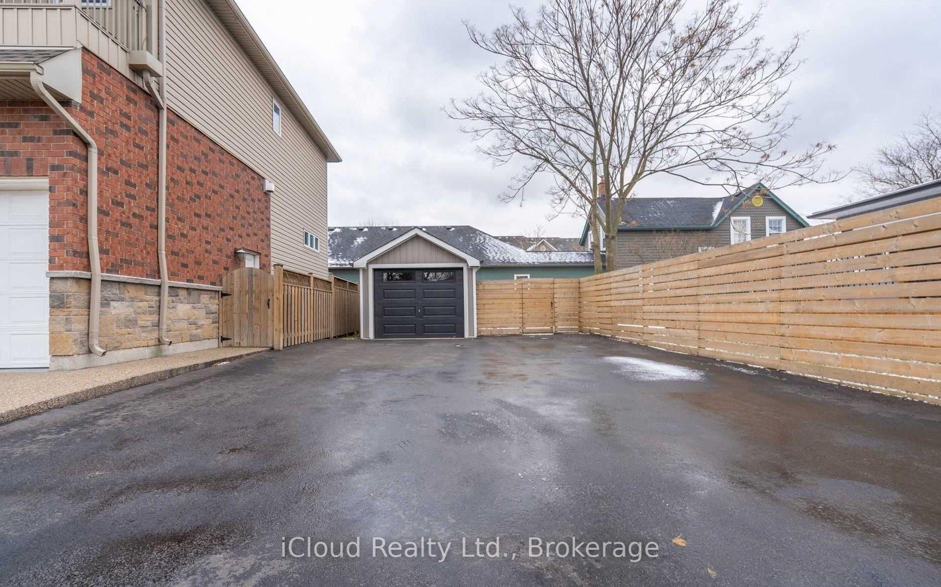 Photo 26 of Unit Main, 361 Beach Boulevard W, Hamilton, Hamilton Beach — HOMEH