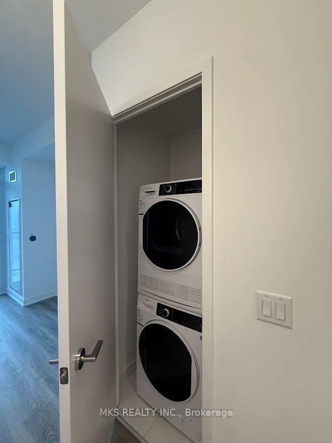 Photo 4 of Unit 2602, 180 Front Street E, Toronto, Moss Park — HOMEH