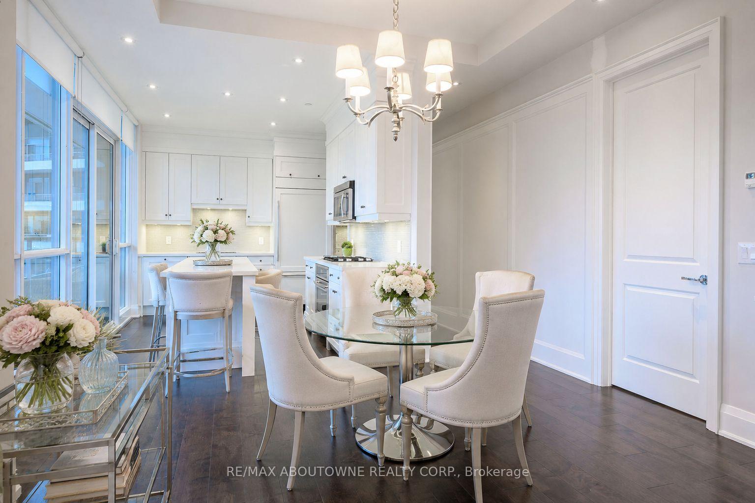 Photo 10 of Unit 815, 11 Bronte Road, Oakville, Bronte — HOMEH