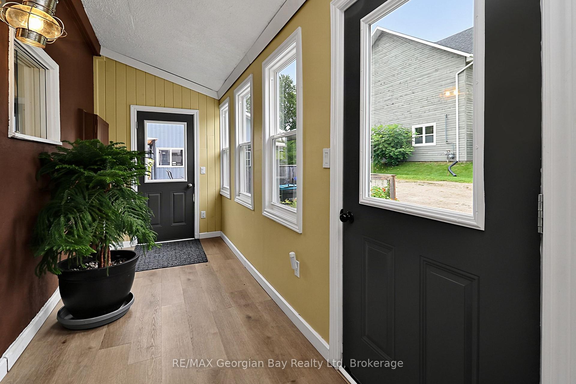 Photo 6 of 154 Robert Street W, Penetanguishene — HOMEH