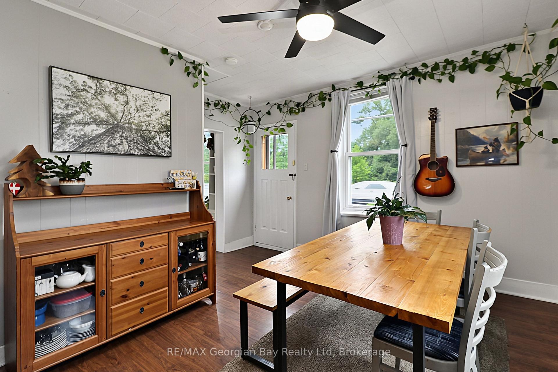 Photo 10 of 154 Robert Street W, Penetanguishene — HOMEH