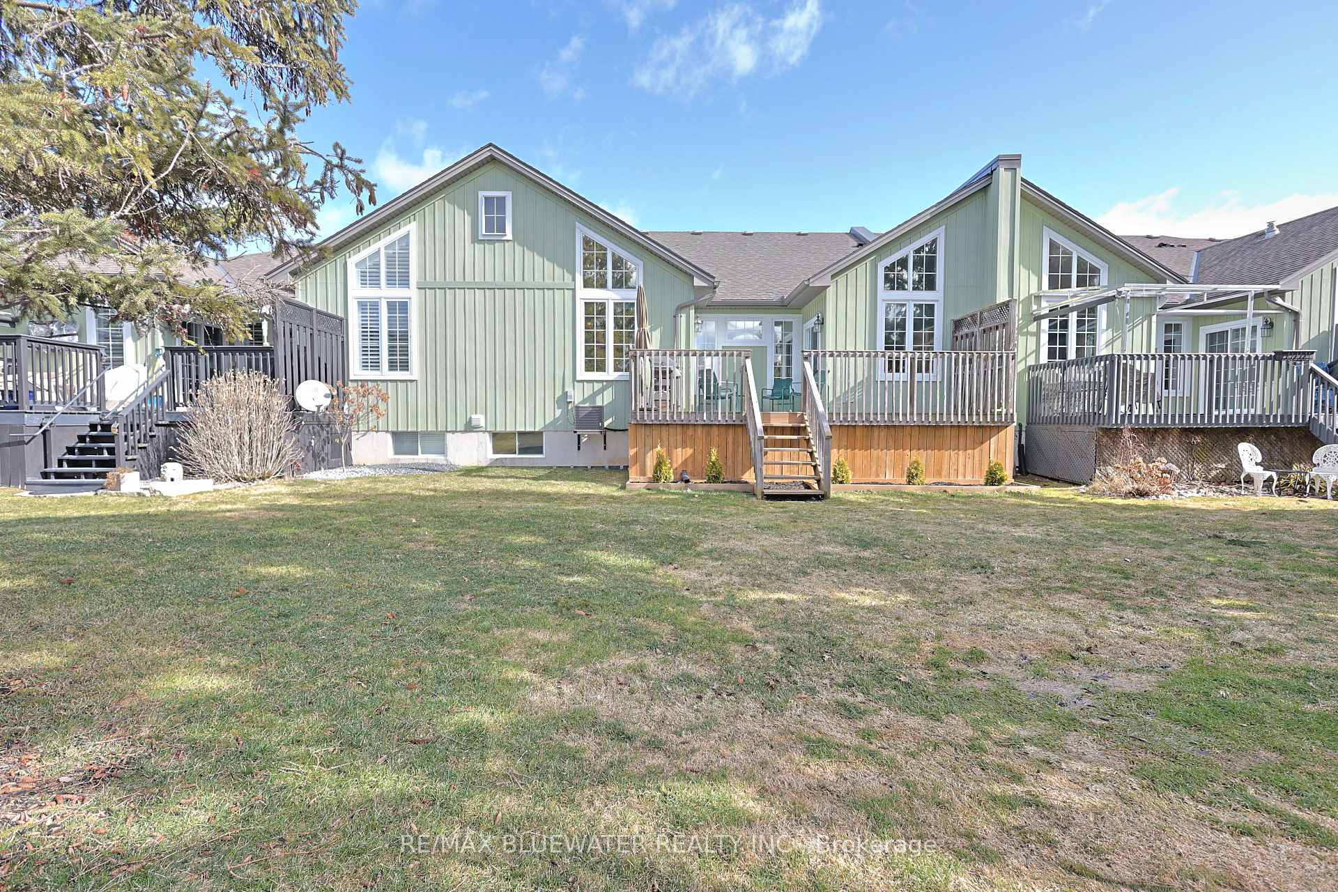 Photo 3 of 13 Oakwood Links Lane, South Huron, Stephen — HOMEH
