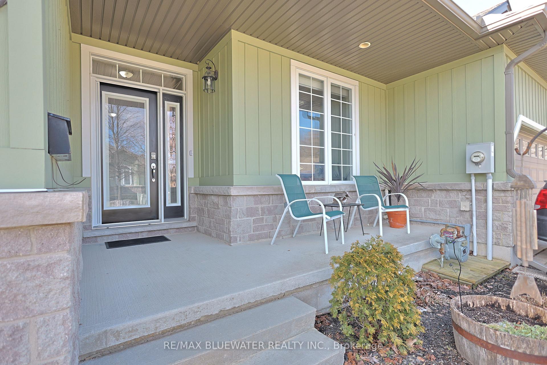 Photo 15 of 13 Oakwood Links Lane, South Huron, Stephen — HOMEH