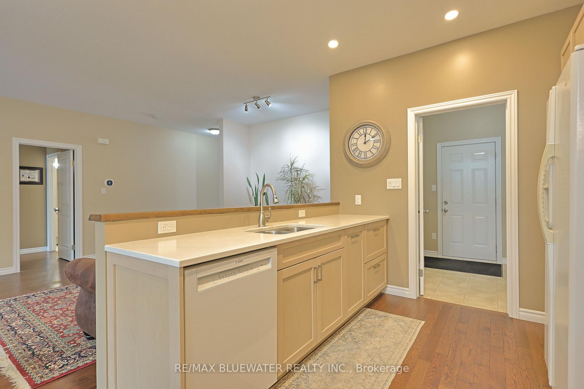 Photo 24 of 13 Oakwood Links Lane, South Huron, Stephen — HOMEH