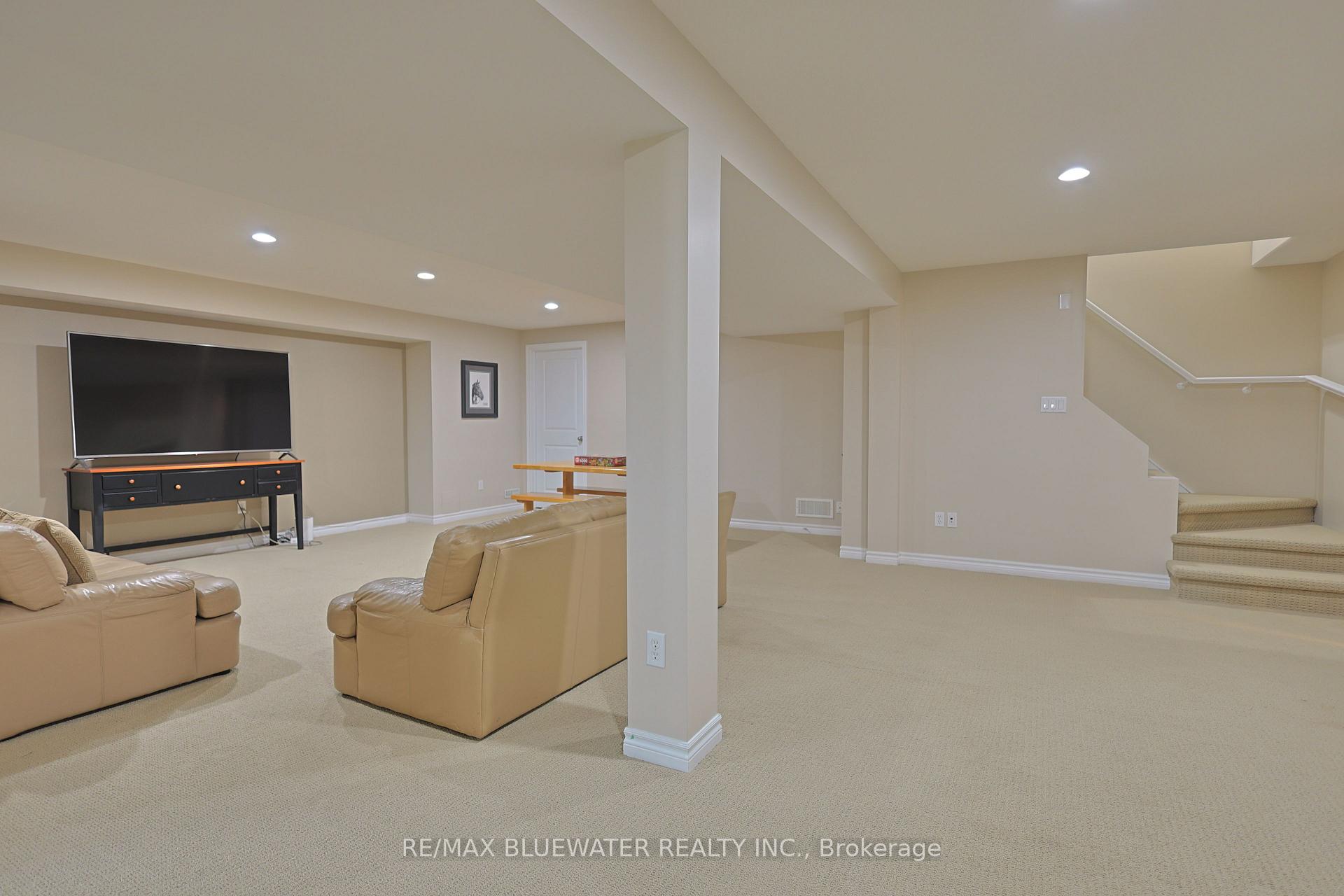 Photo 39 of 13 Oakwood Links Lane, South Huron, Stephen — HOMEH