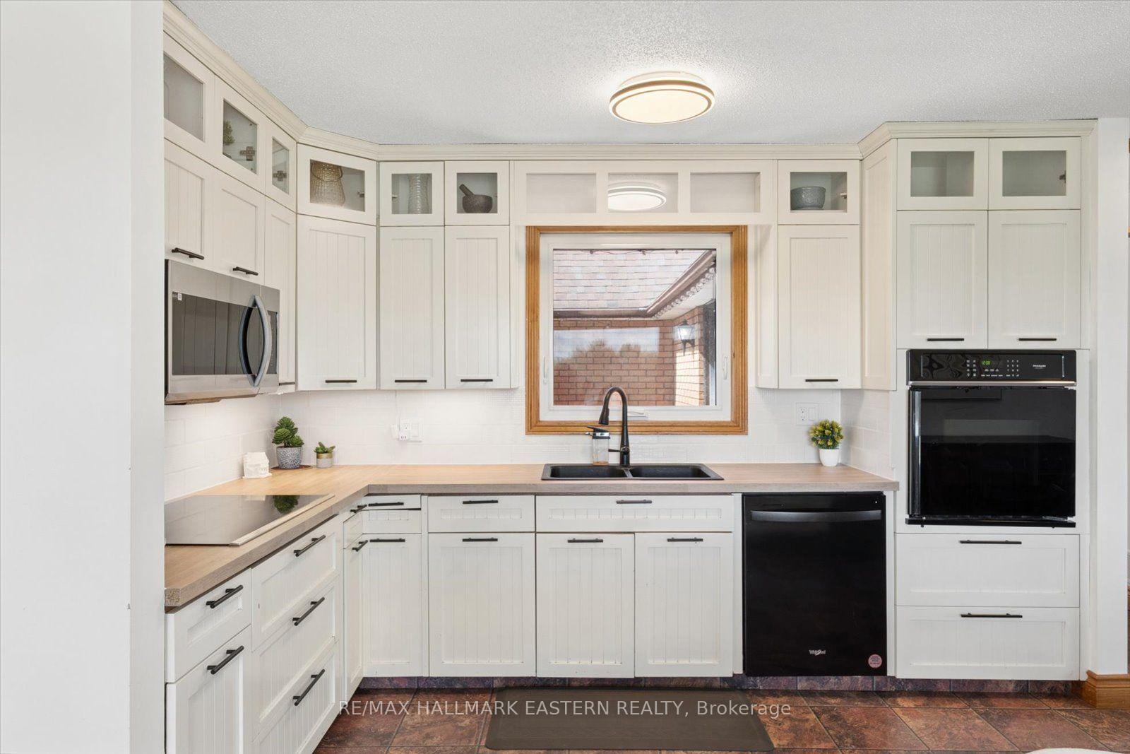 Photo 17 of 49 Grandview Drive, Kawartha Lakes, Emily — HOMEH