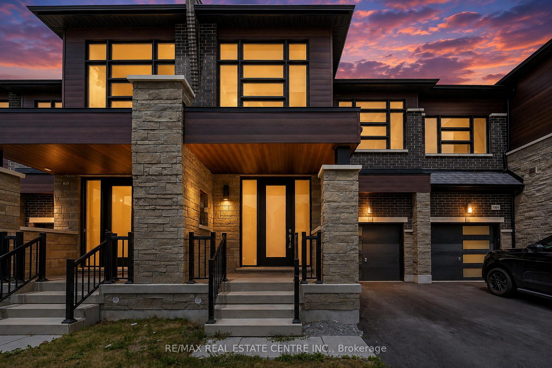 Photo 2 of 1062 Skyridge Boulevard, Pickering, Rural Pickering — HOMEH