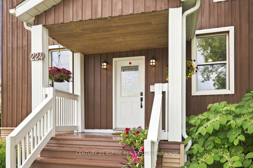 Photo 5 of 224 Nelson Street, Pembroke, Pembroke — HOMEH