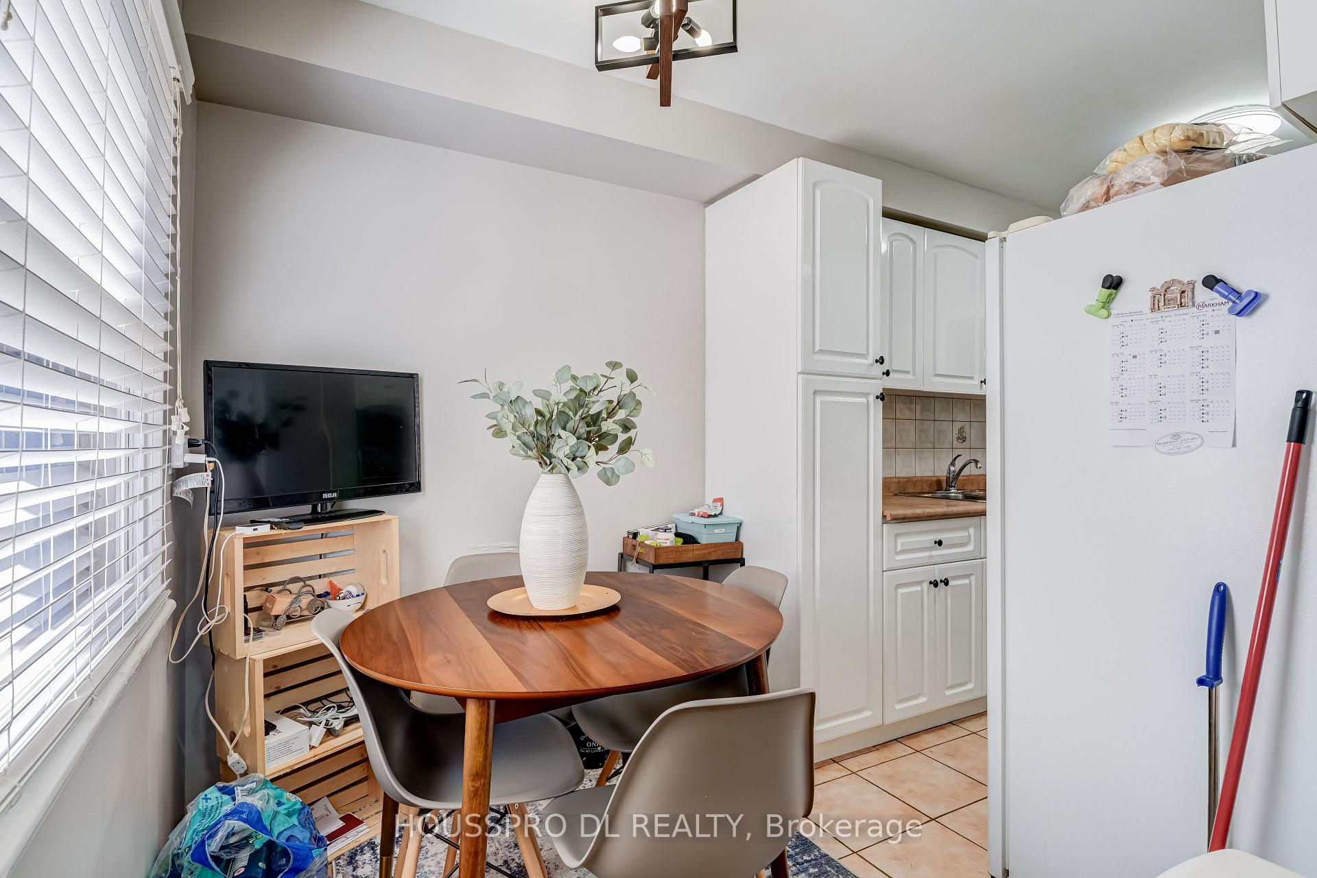 Photo 8 of Unit 145, 10 Bowman Way, Markham, Aileen-Willowbrook — HOMEH