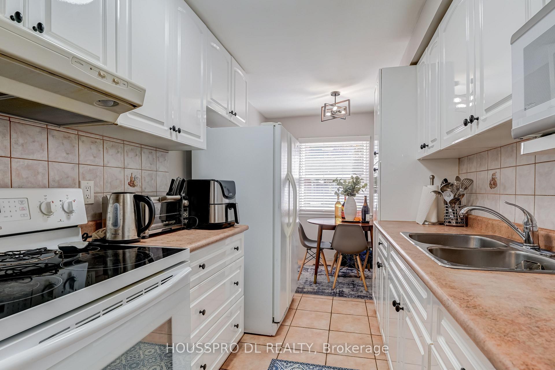 Photo 13 of Unit 145, 10 Bowman Way, Markham, Aileen-Willowbrook — HOMEH
