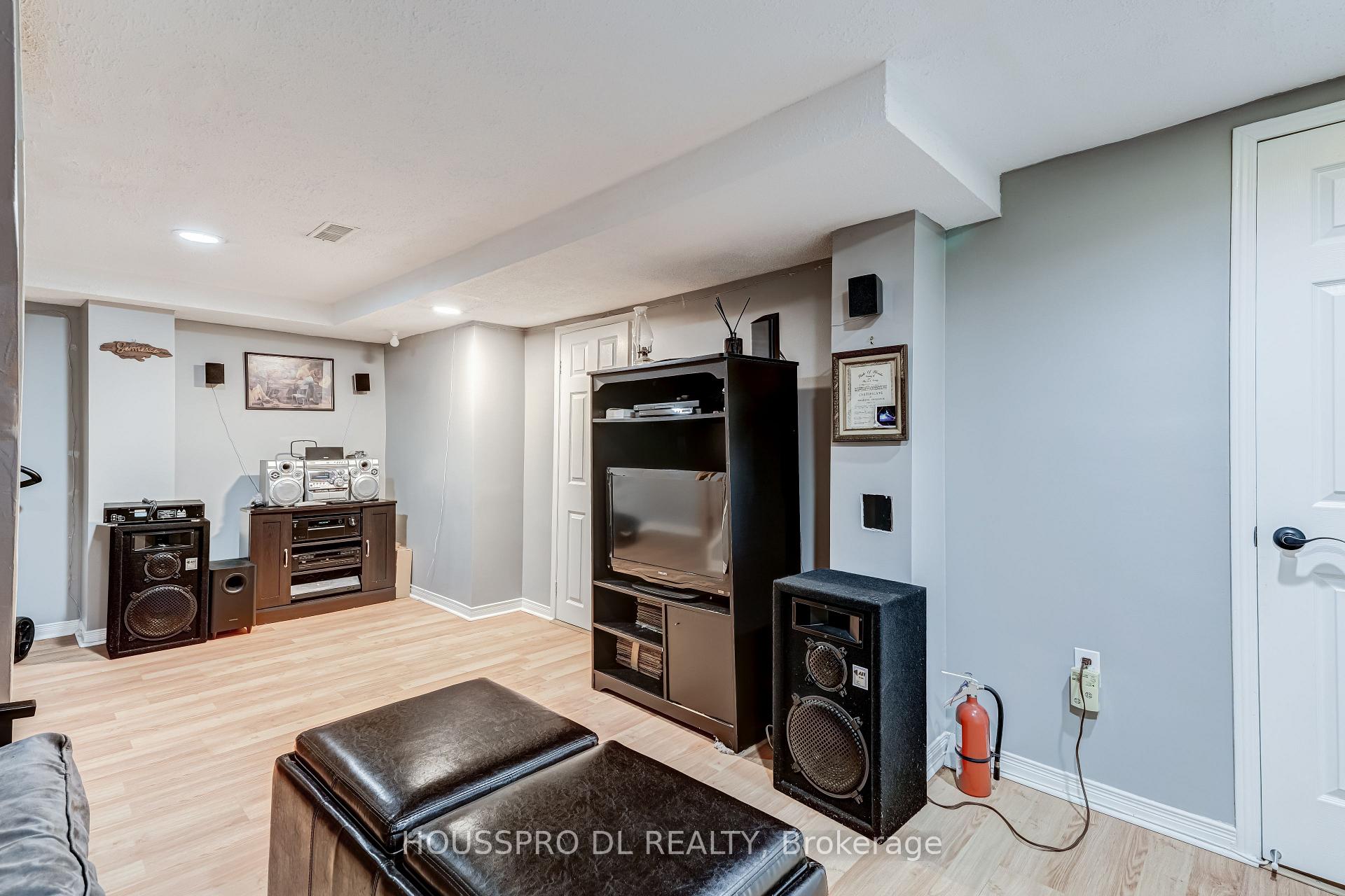 Photo 33 of Unit 145, 10 Bowman Way, Markham, Aileen-Willowbrook — HOMEH