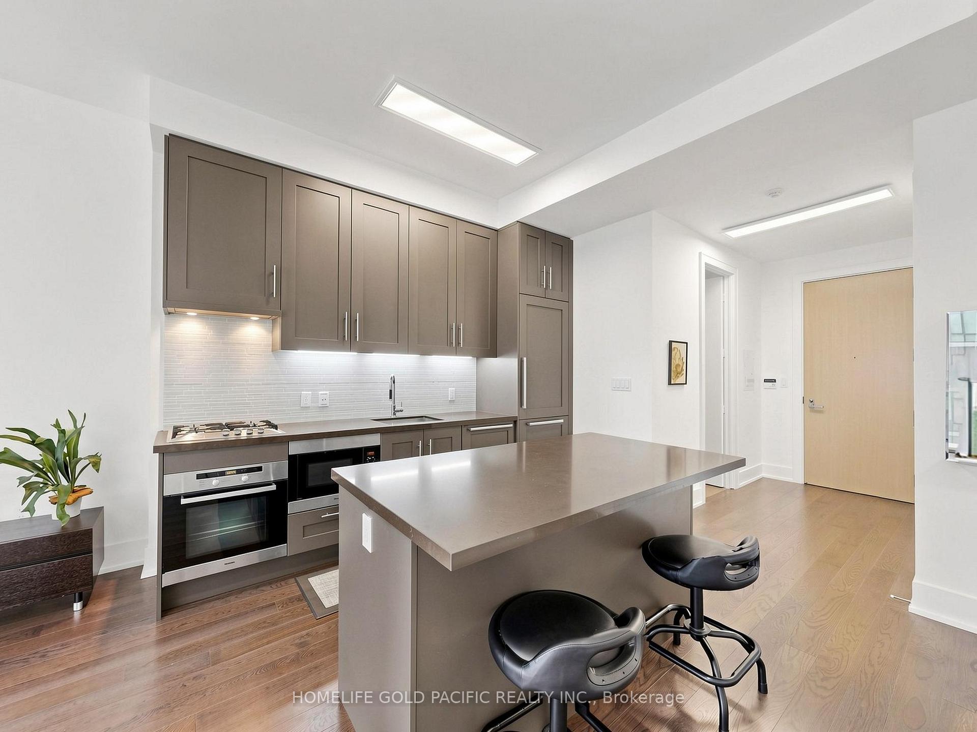 Photo 10 of Unit 732, 39 Queens Quay E, Toronto, Waterfront Communities — HOMEH