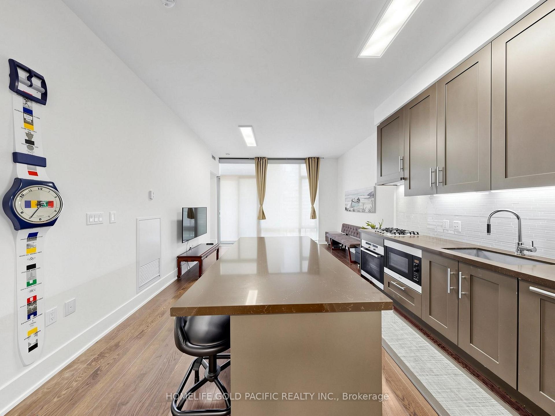 Photo 13 of Unit 732, 39 Queens Quay E, Toronto, Waterfront Communities — HOMEH