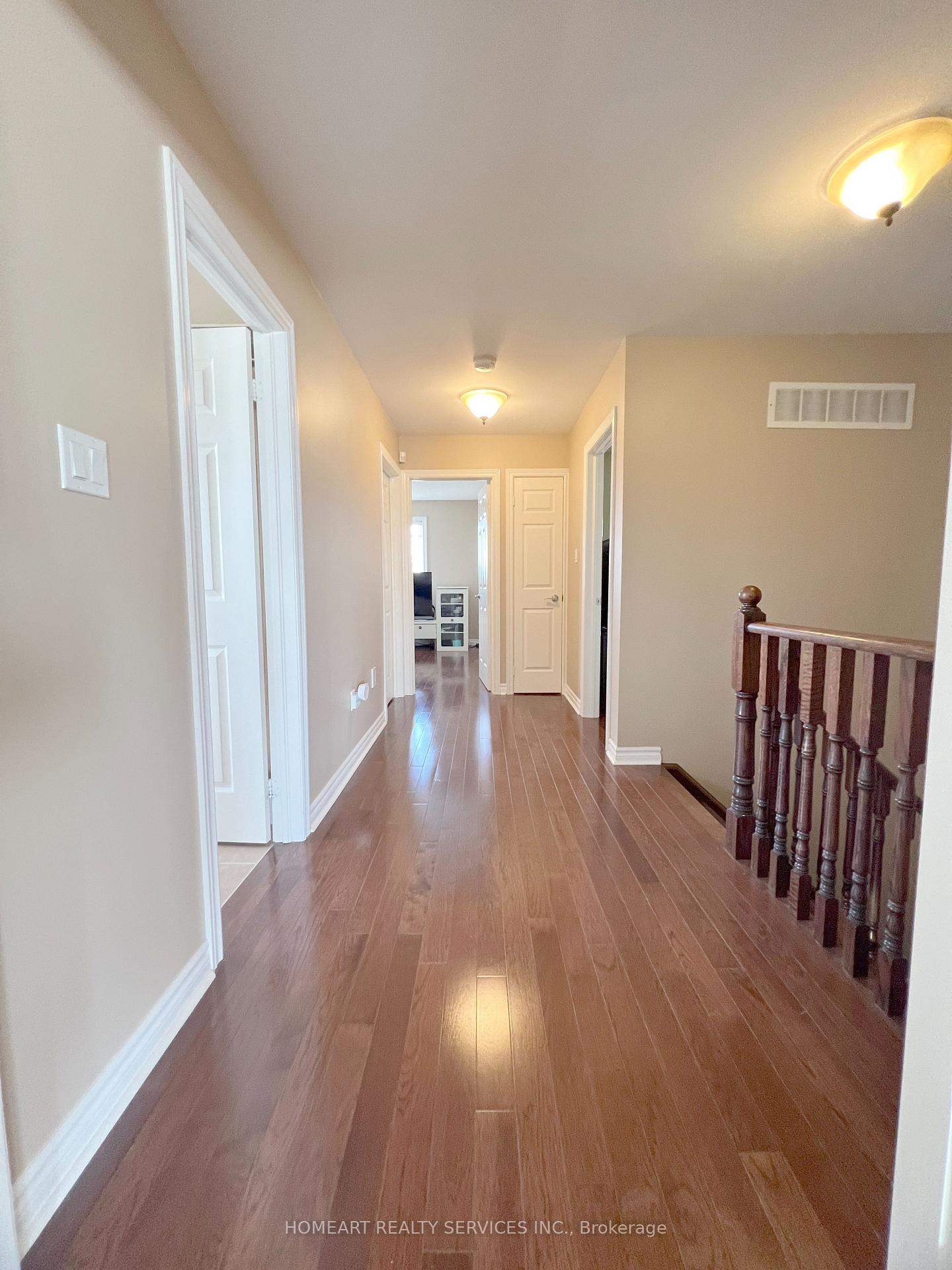 Photo 18 of 596 Vellore Park Avenue N, Vaughan, Vellore Village — HOMEH