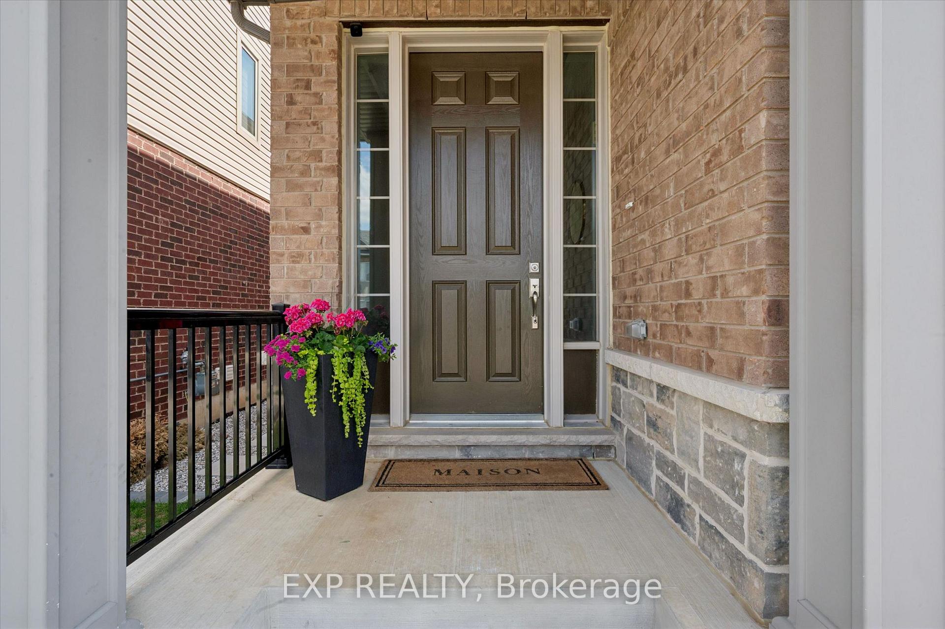 Photo 4 of 31 William Dunlop Street, Kitchener, Huron Park — HOMEH
