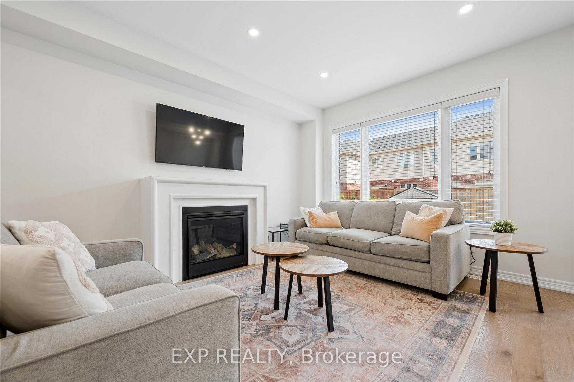 Photo 8 of 31 William Dunlop Street, Kitchener, Huron Park — HOMEH