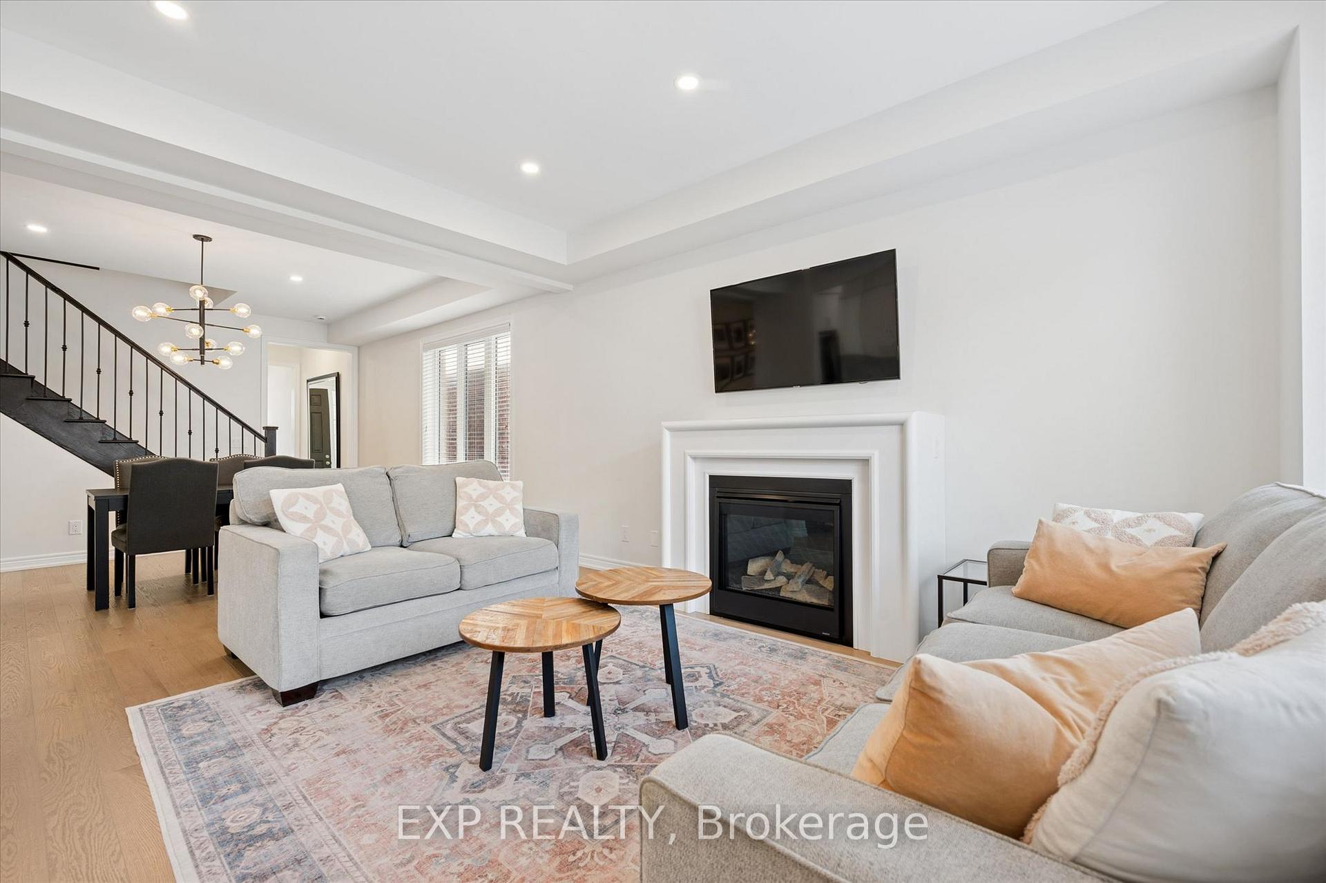 Photo 10 of 31 William Dunlop Street, Kitchener, Huron Park — HOMEH