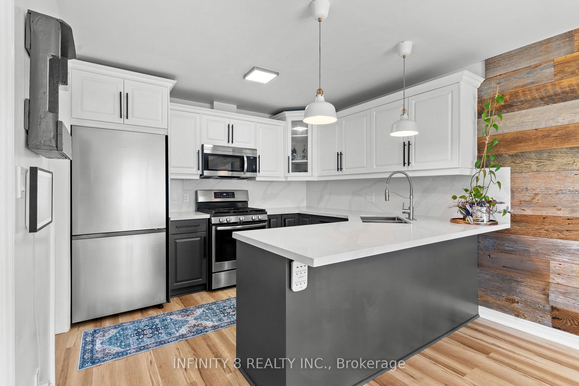 Photo 10 of 6556 Mary Drive, Niagara Falls, Forestview — HOMEH