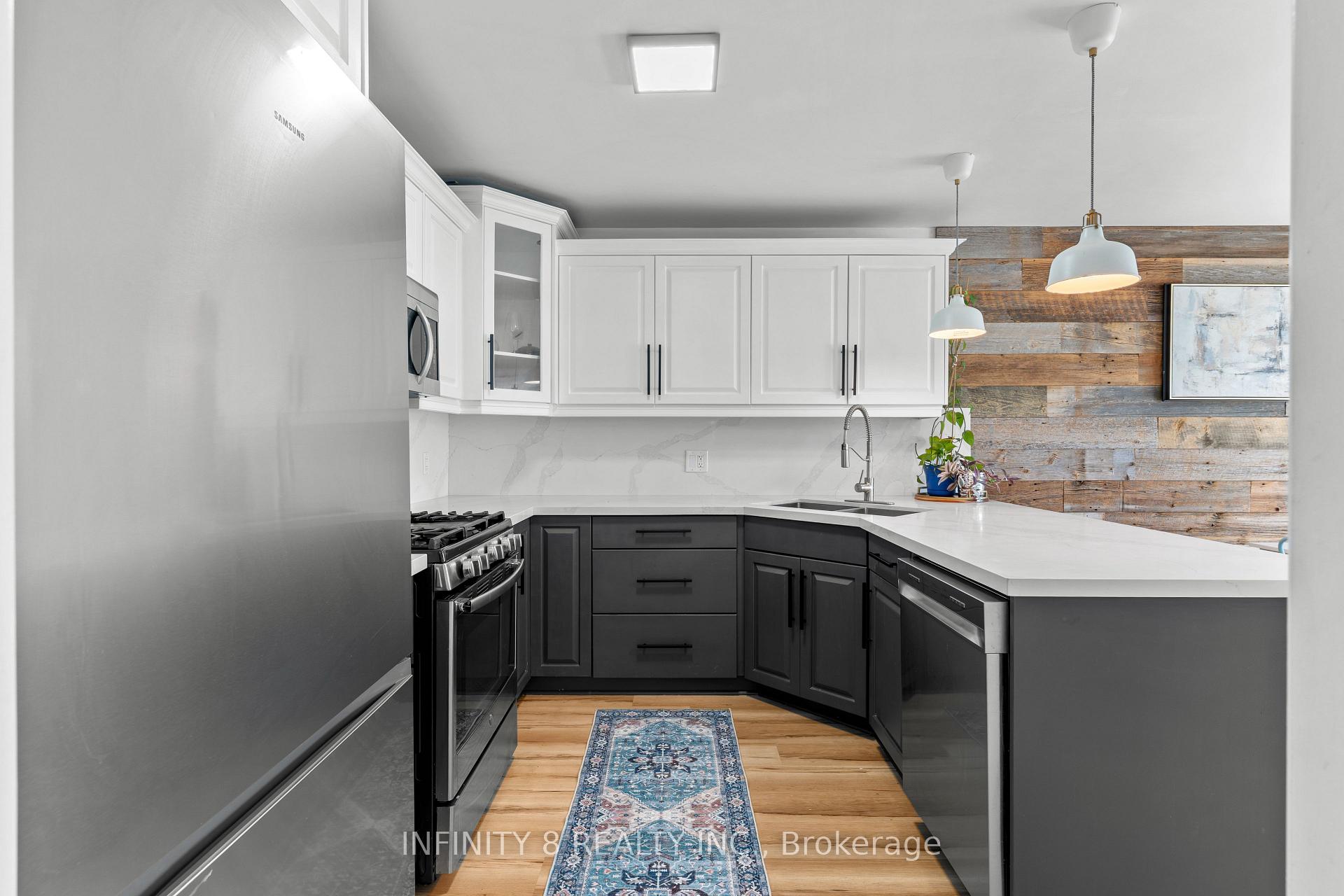 Photo 11 of 6556 Mary Drive, Niagara Falls, Forestview — HOMEH