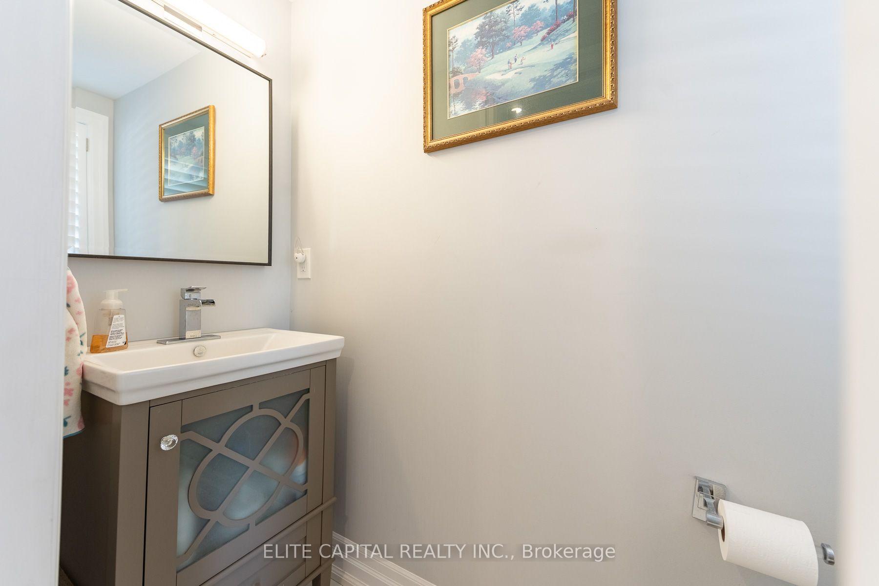 Photo 7 of 405 King Street E, East Gwillimbury, Mt Albert — HOMEH