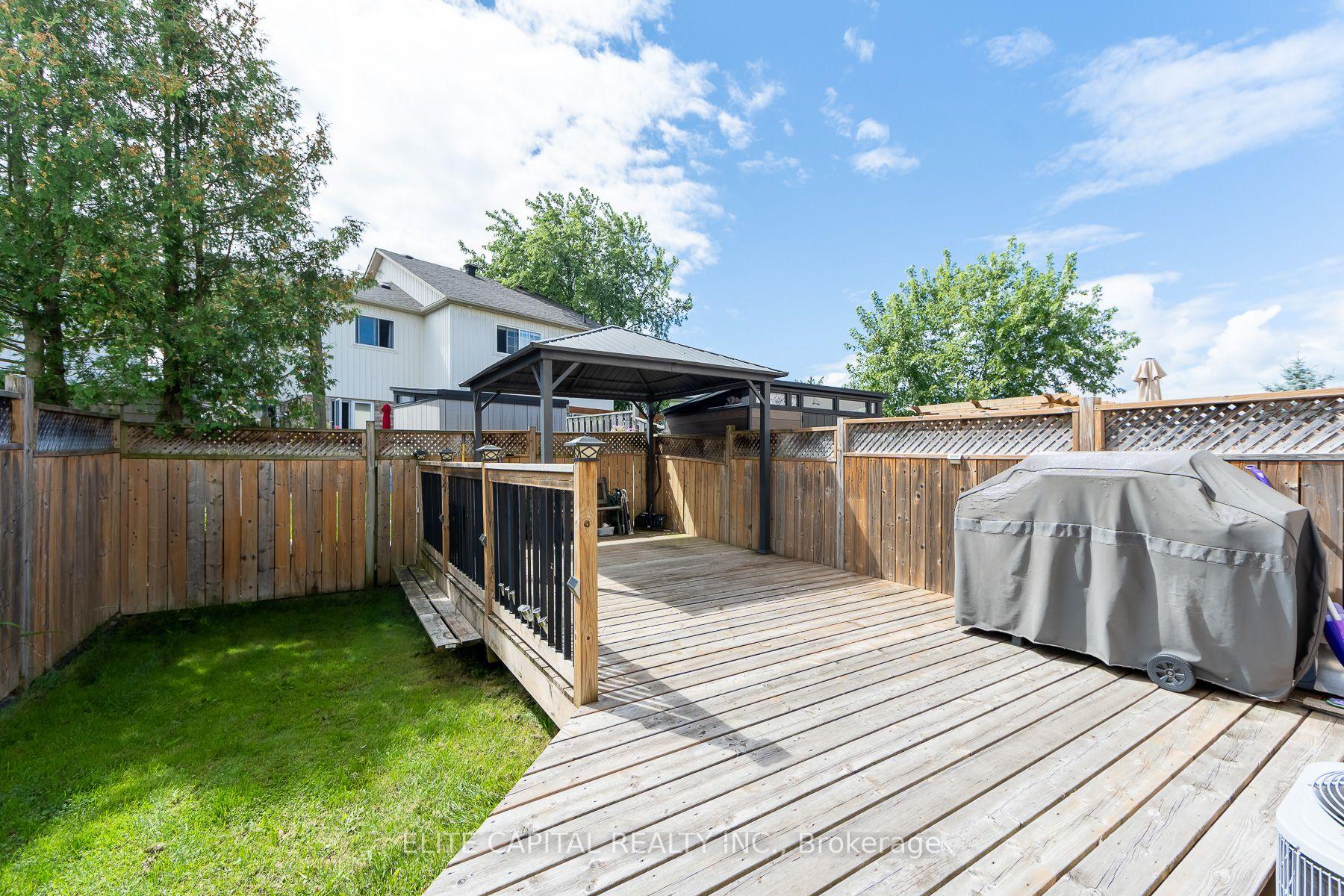 Photo 16 of 405 King Street E, East Gwillimbury, Mt Albert — HOMEH