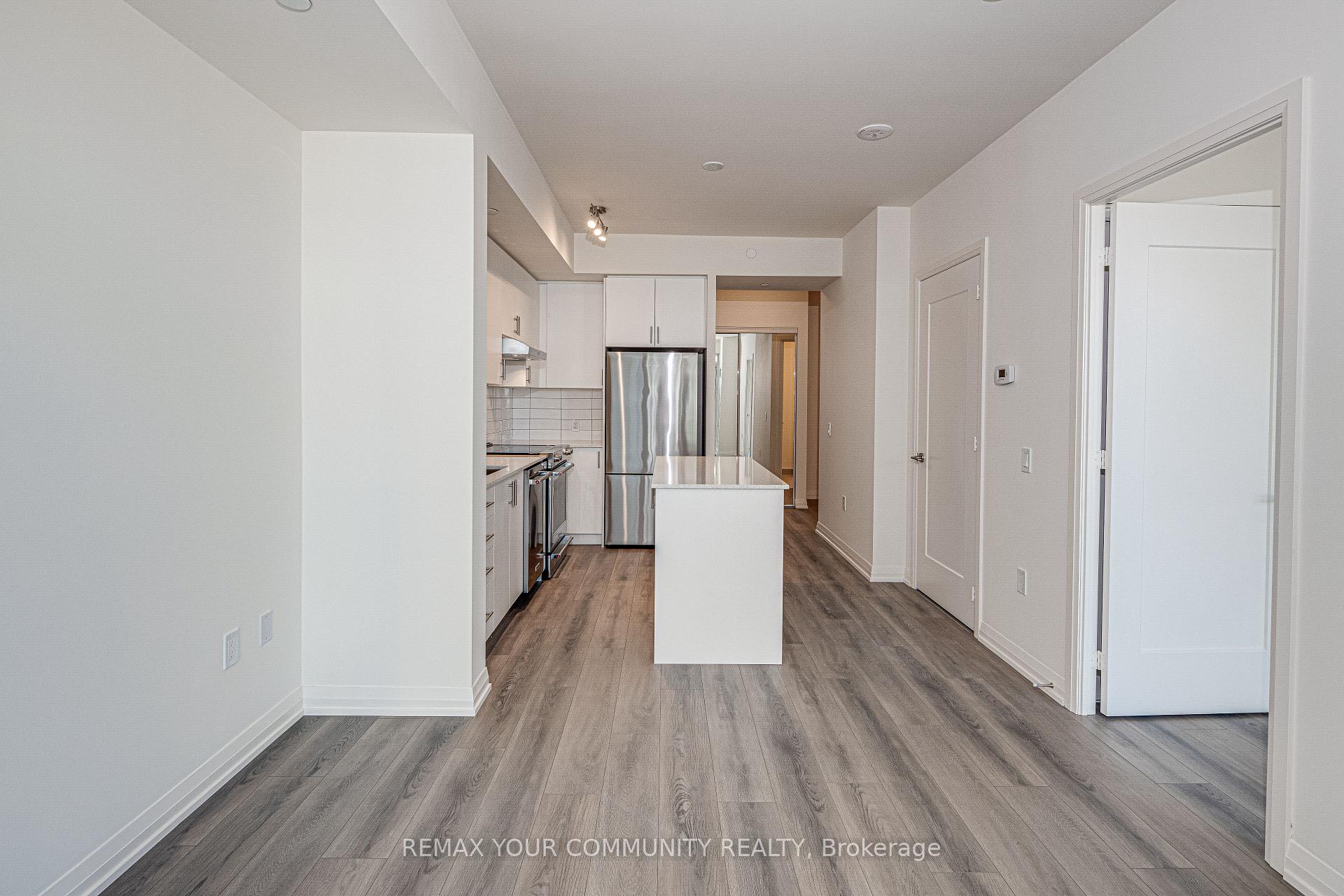 Photo 2 of Unit 1707, 9000 Jane Street, Vaughan, Concord — HOMEH
